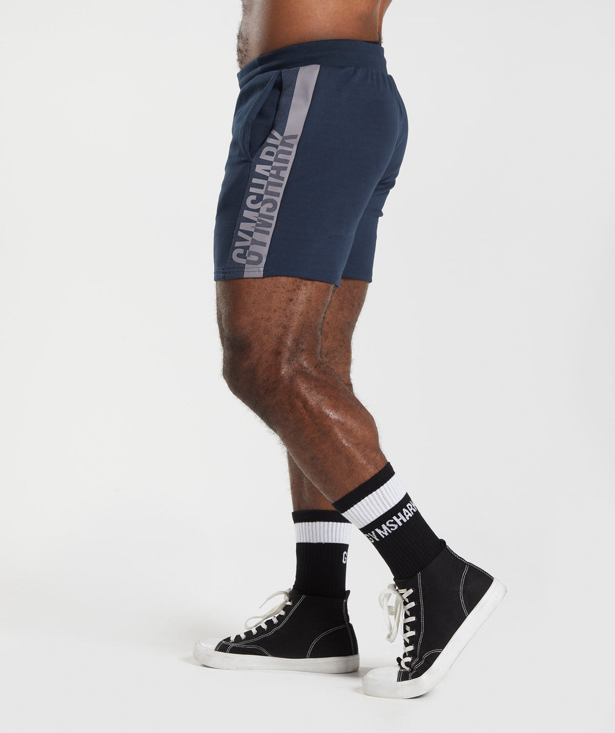 gymshark-bold-react-5-shorts-navy-aw22