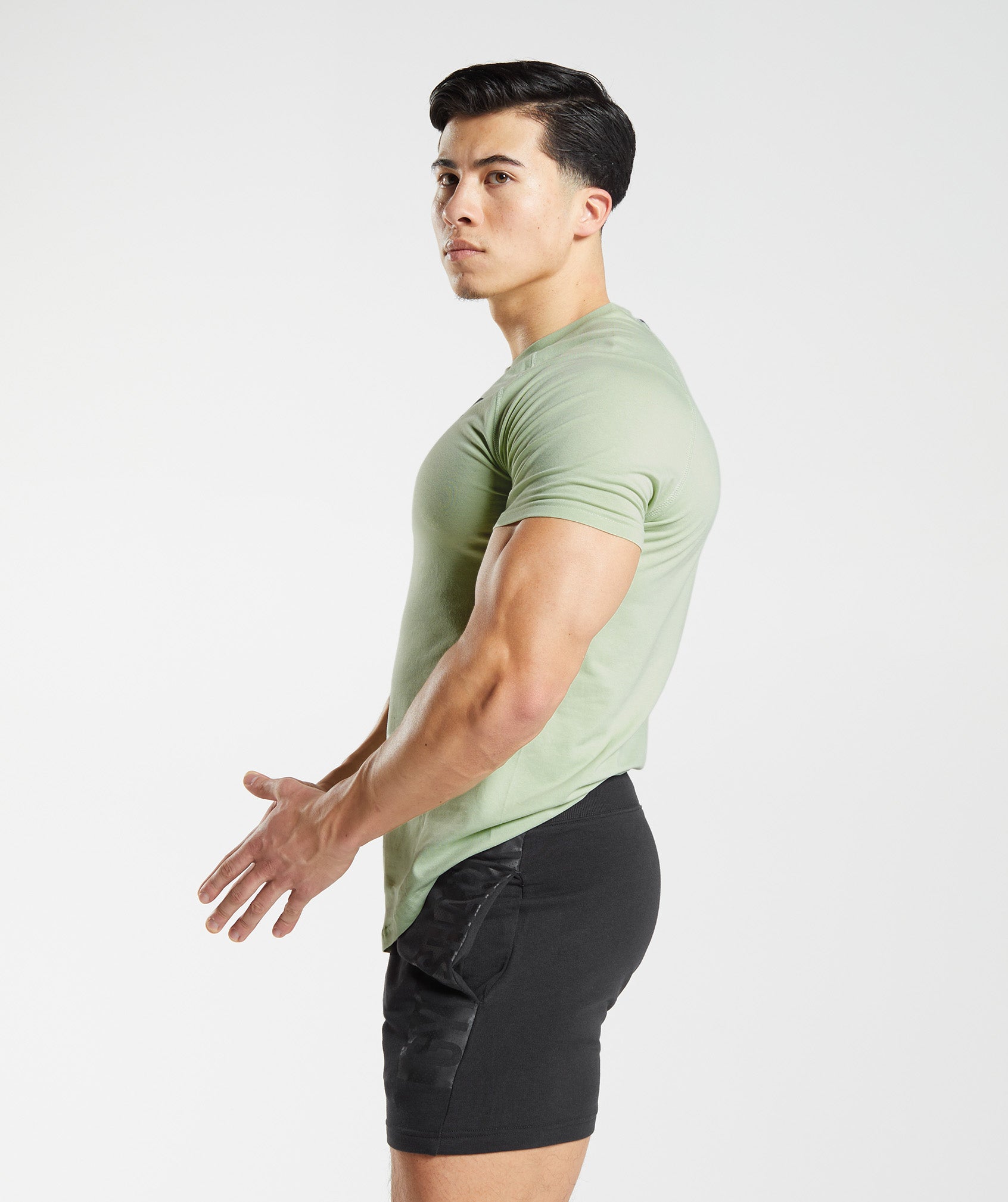 gymshark-bold-t-shirt-flora-green-ss23