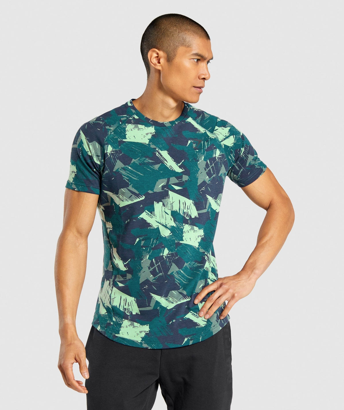 gymshark-bold-t-shirt-green-print-aw21