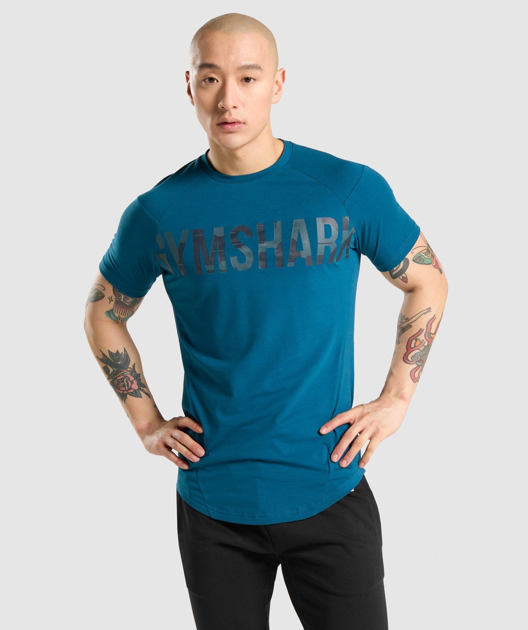 gymshark-bold-t-shirt-teal-camo