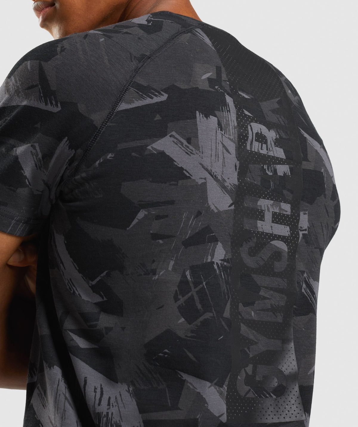 gymshark-bold-t-shirt-grey-print-ss22