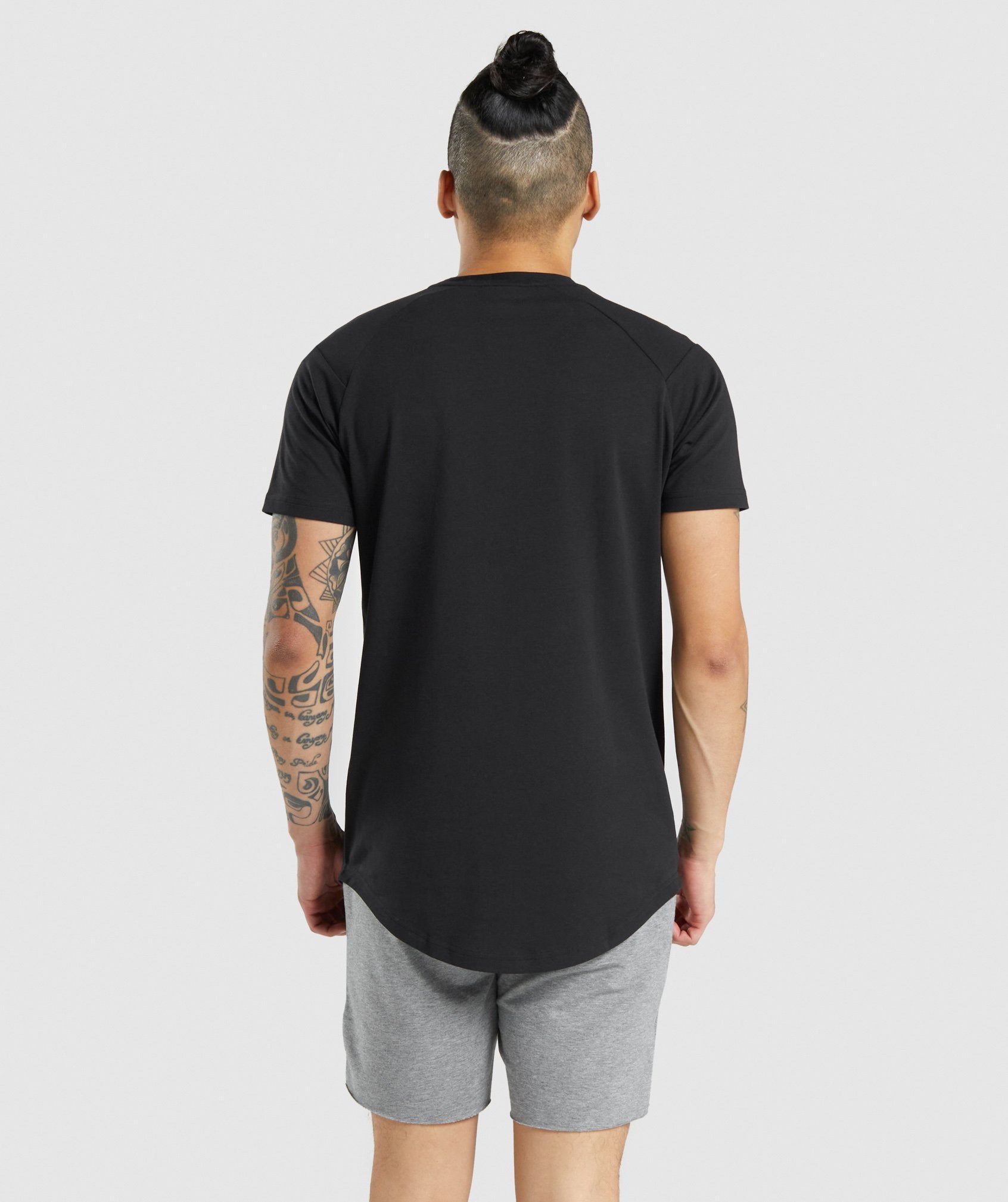 gymshark-bold-t-shirt-black-black