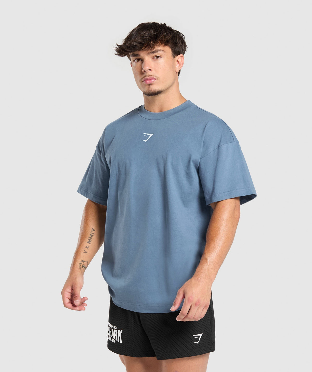 gymshark-build-your-legacy-graphic-t-shirt-faded-blue-aw24