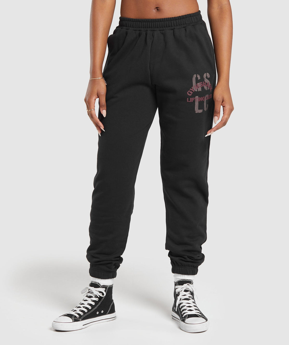 gymshark-built-graphic-joggers-black-aw23