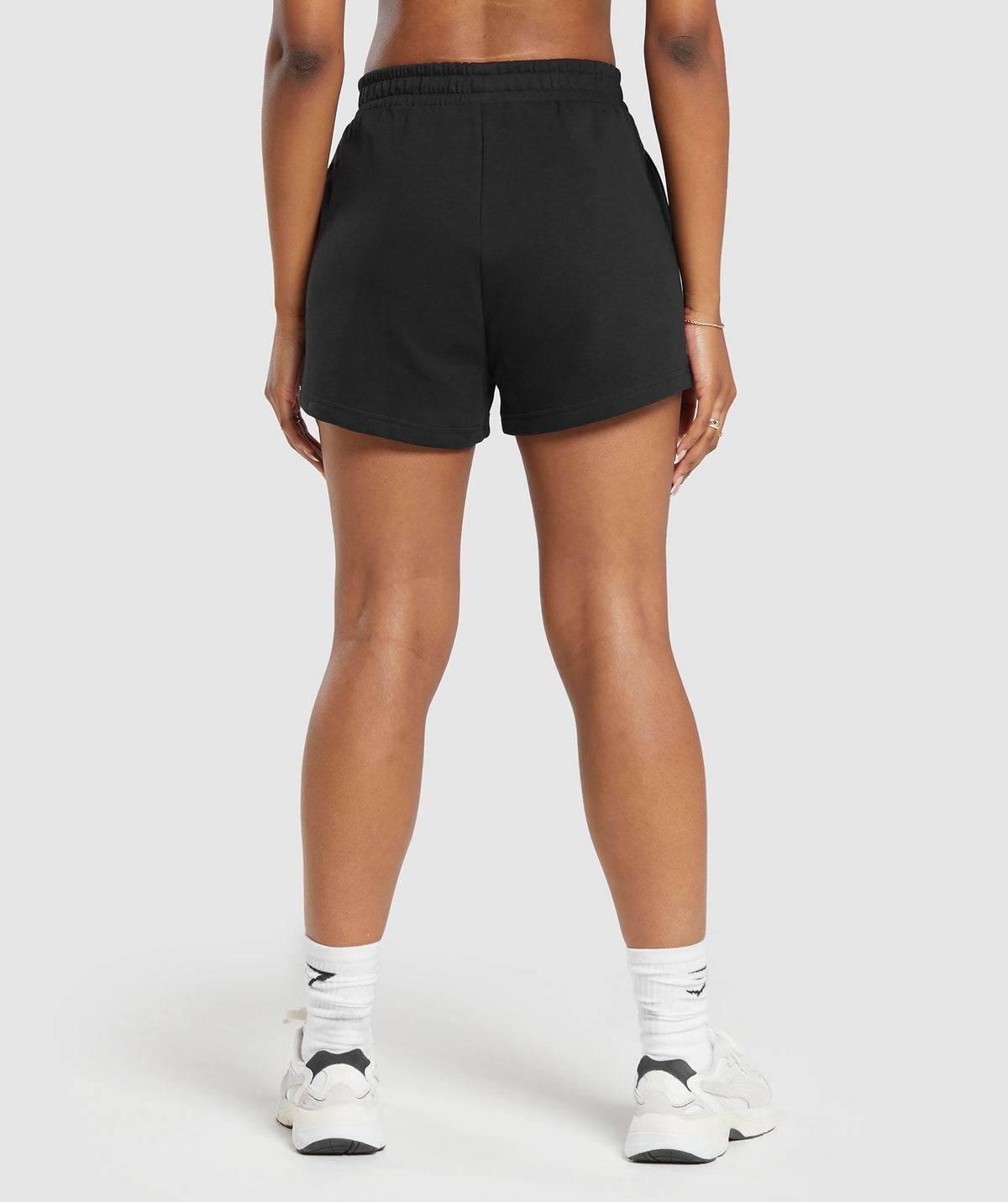 gymshark-built-graphic-shorts-black-aw23