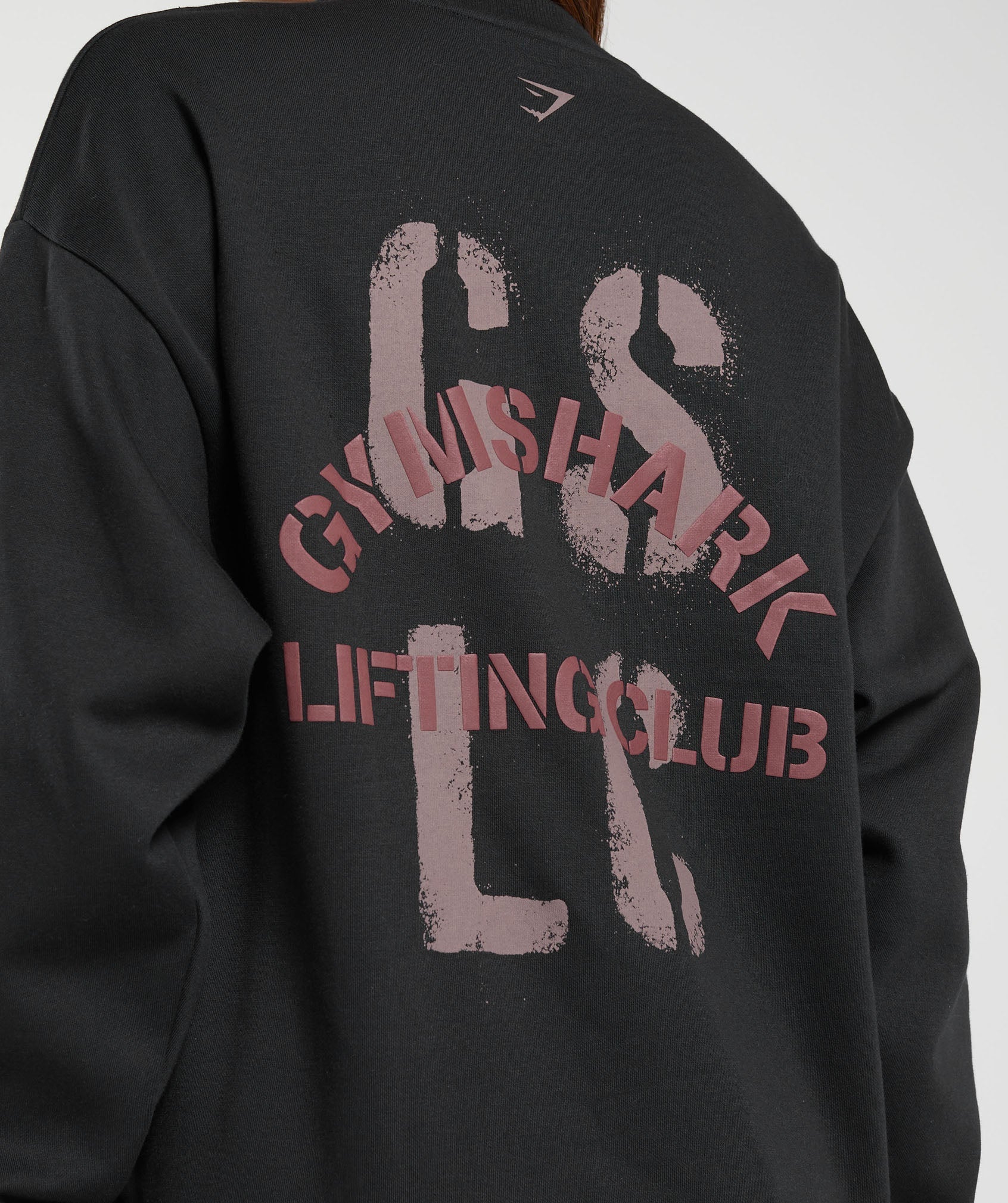 gymshark-built-oversized-sweatshirt-black-aw23