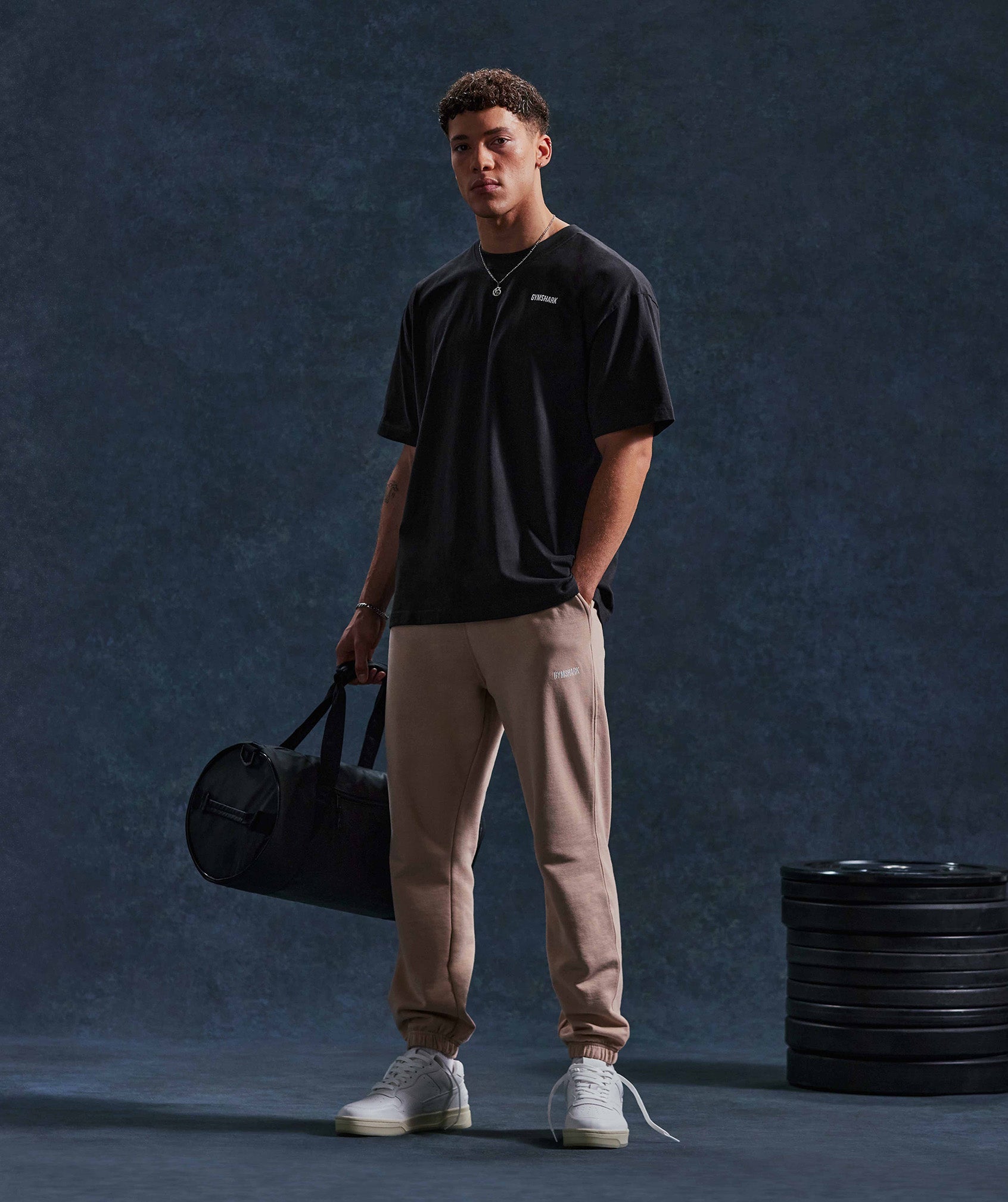 gymshark-rest-day-sweats-joggers-dusty-taupe-aw22