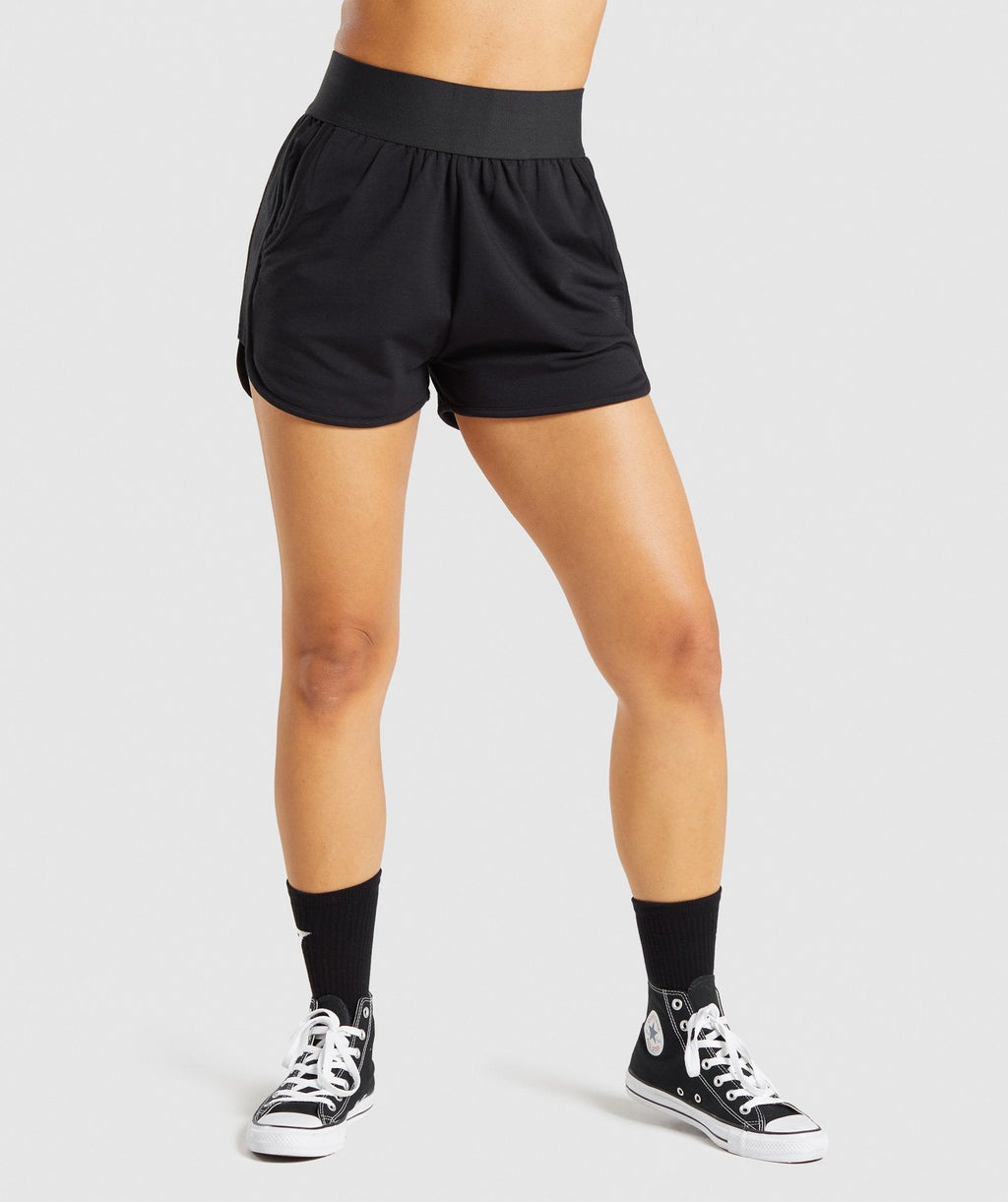 gymshark-chalk-shorts-black