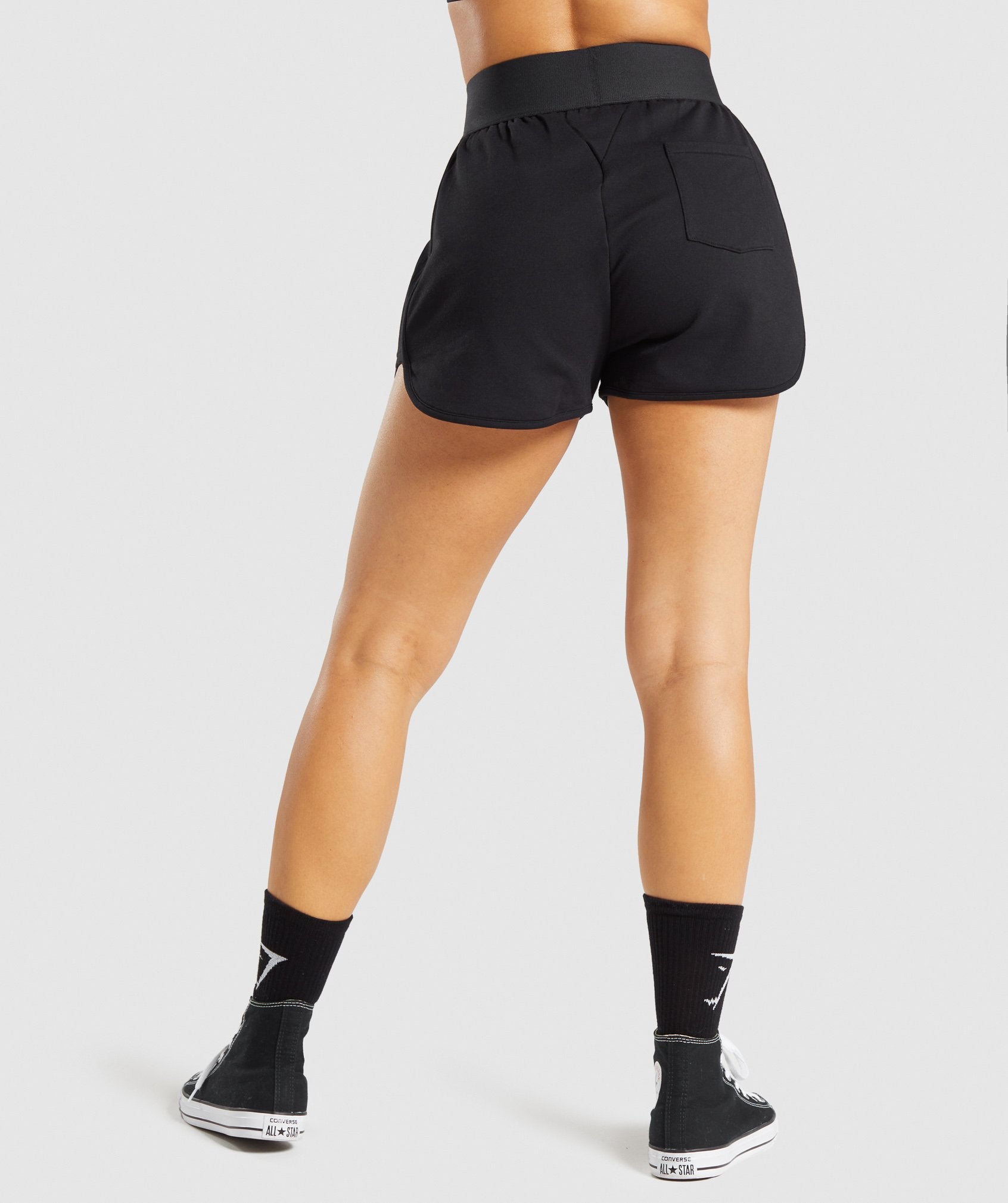 gymshark-chalk-shorts-black
