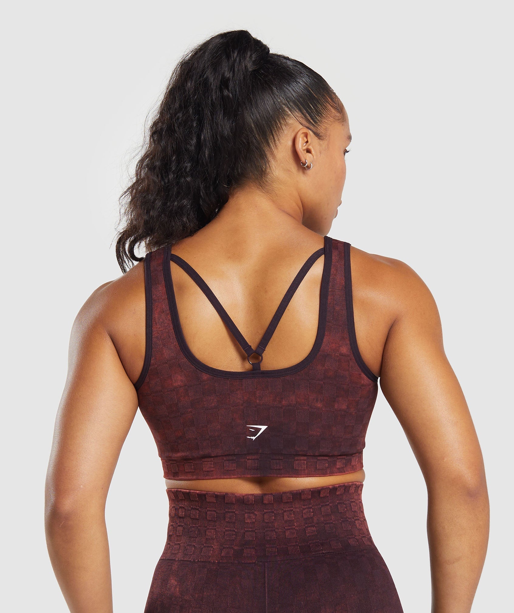 gymshark-check-seamless-washed-sports-bra-plum-brown-aw23