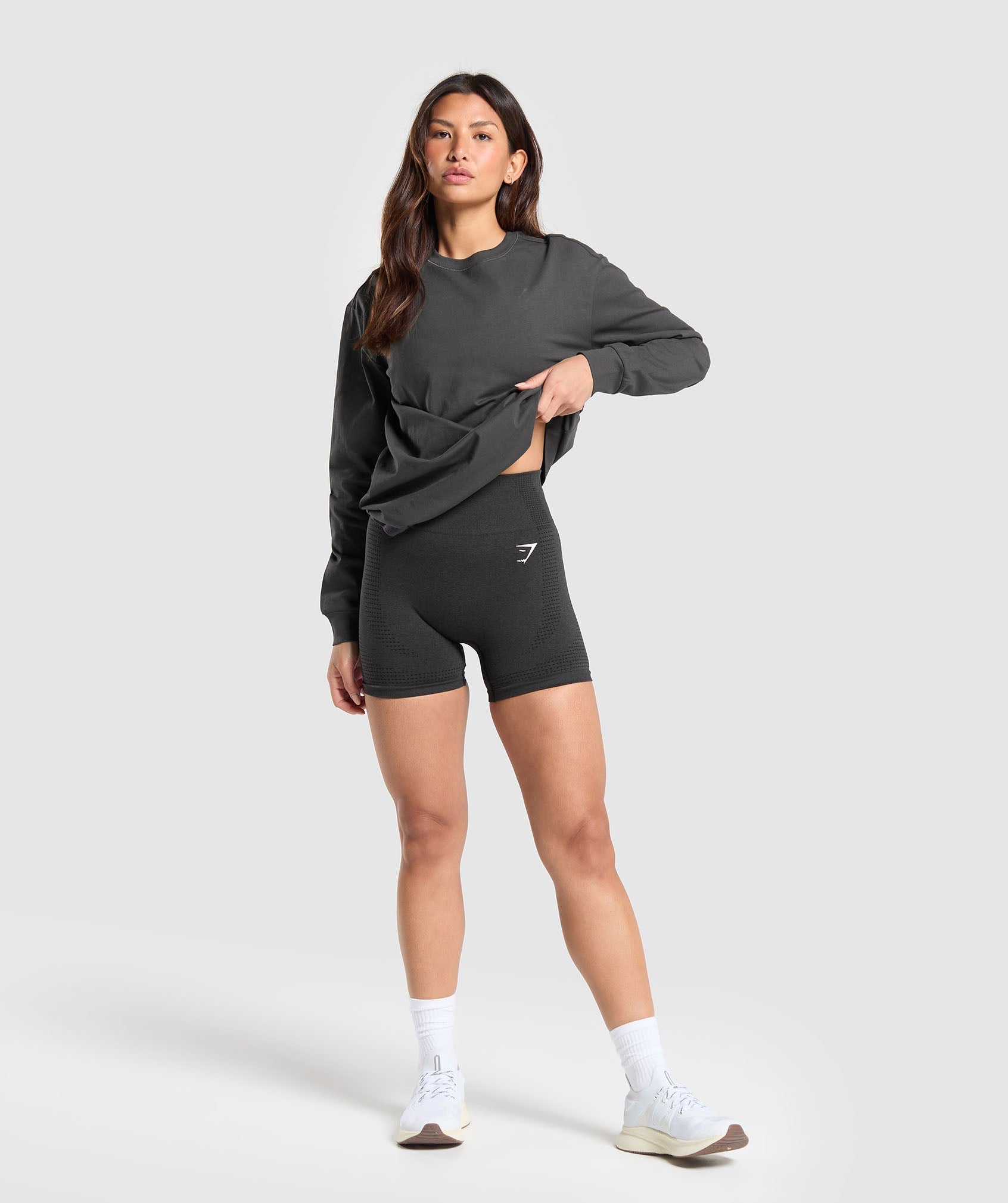 gymshark-cotton-oversized-long-sleeve-top-onyx-grey-ss23