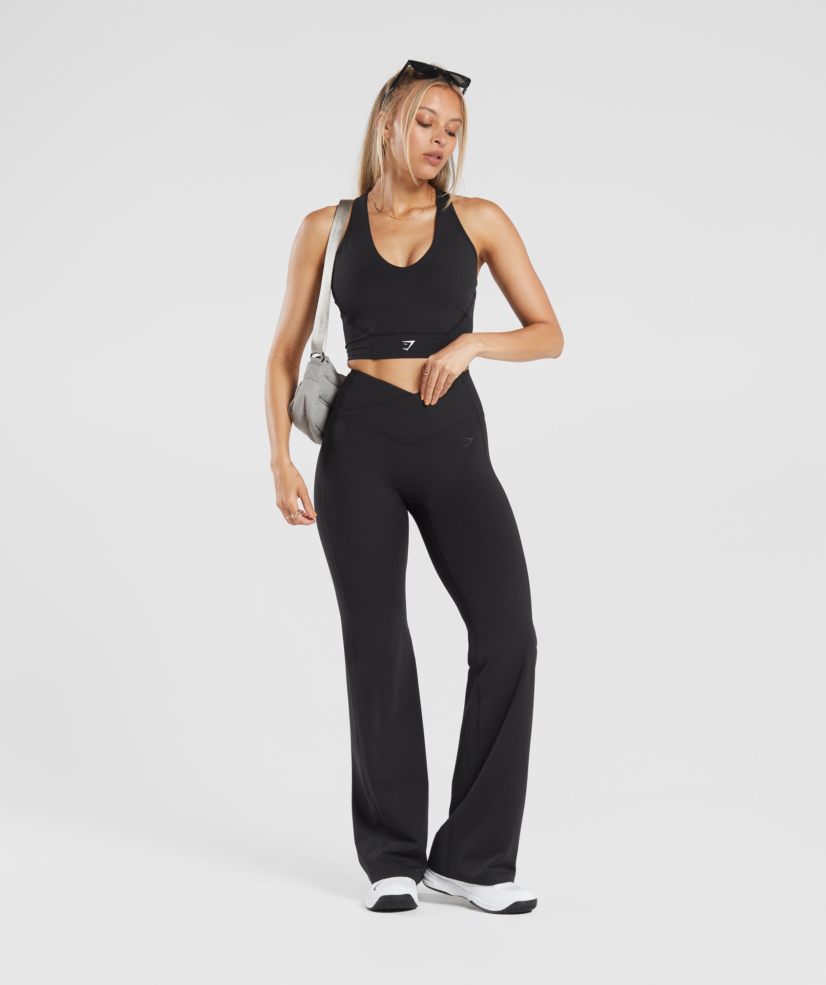 gymshark-crossover-regular-flared-leggings-black-aw23