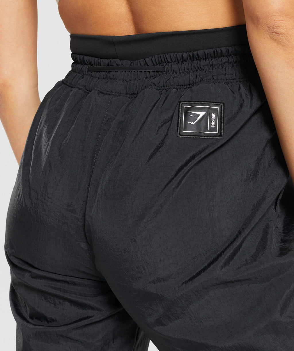 gymshark-cty-joggers-black