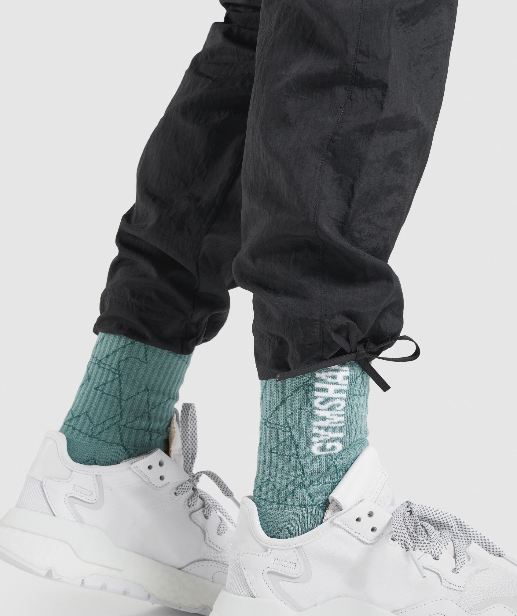 gymshark-cty-joggers-black