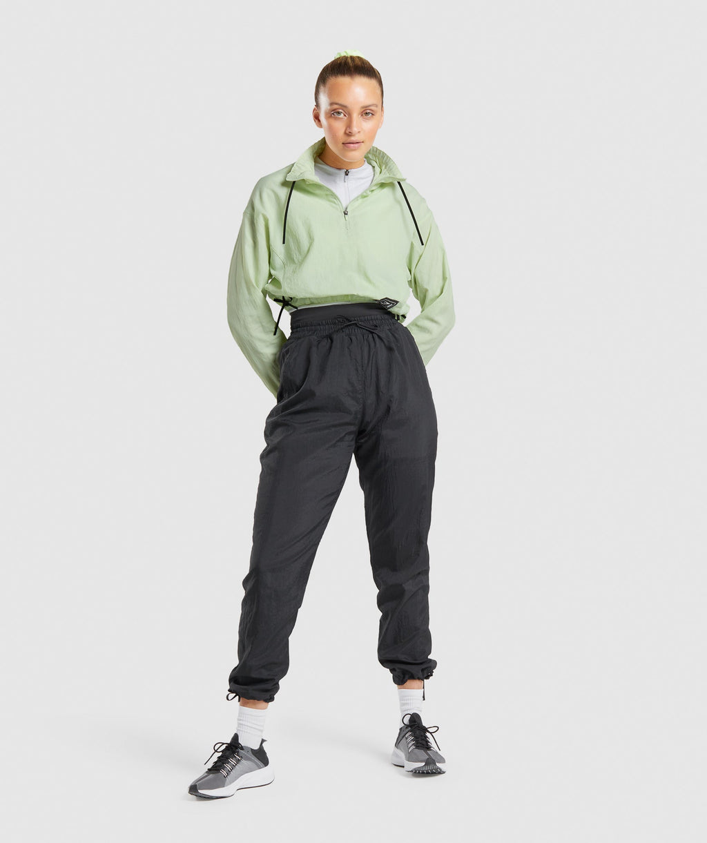 gymshark-cty-pullover-light-green
