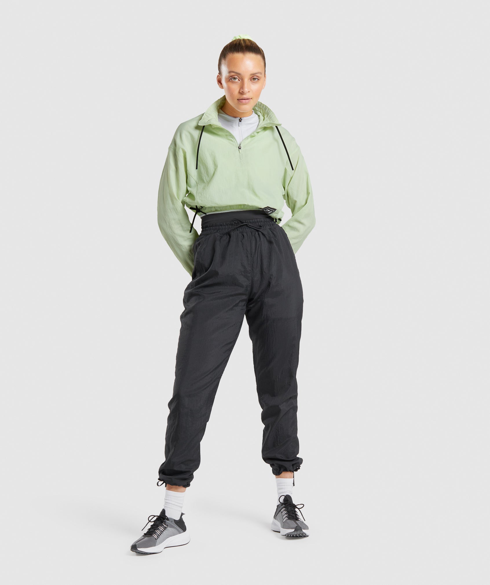 gymshark-cty-pullover-light-green