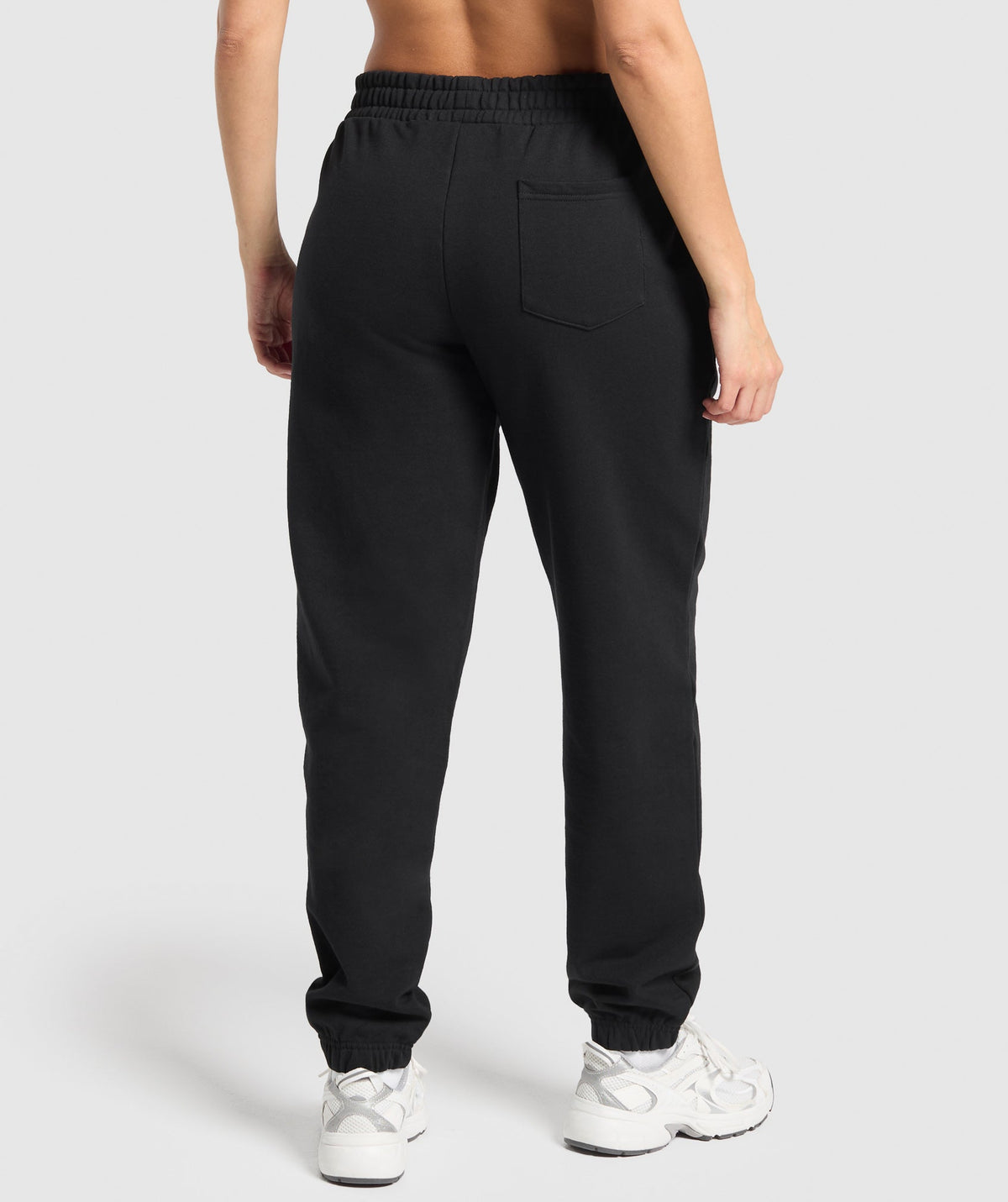 gymshark-campus-classics-graphic-joggers-black-ss25