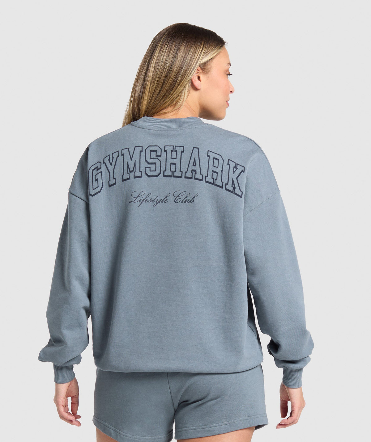 gymshark-campus-classics-graphic-sweatshirt-iron-blue-ss25
