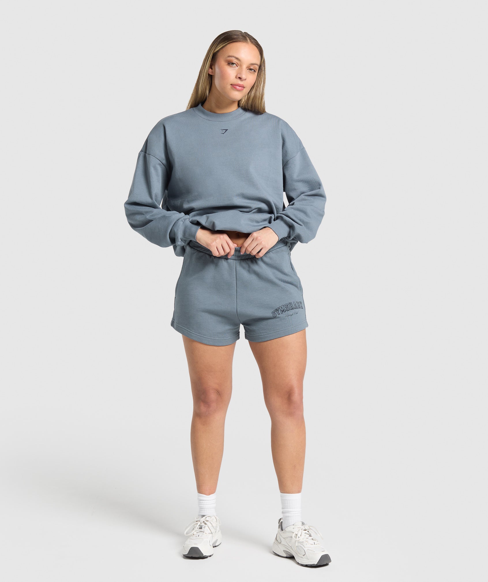 gymshark-campus-classics-graphic-sweatshirt-iron-blue-ss25