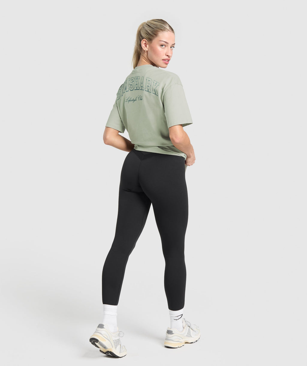 gymshark-campus-classics-graphic-t-shirt-stone-grey-ss25