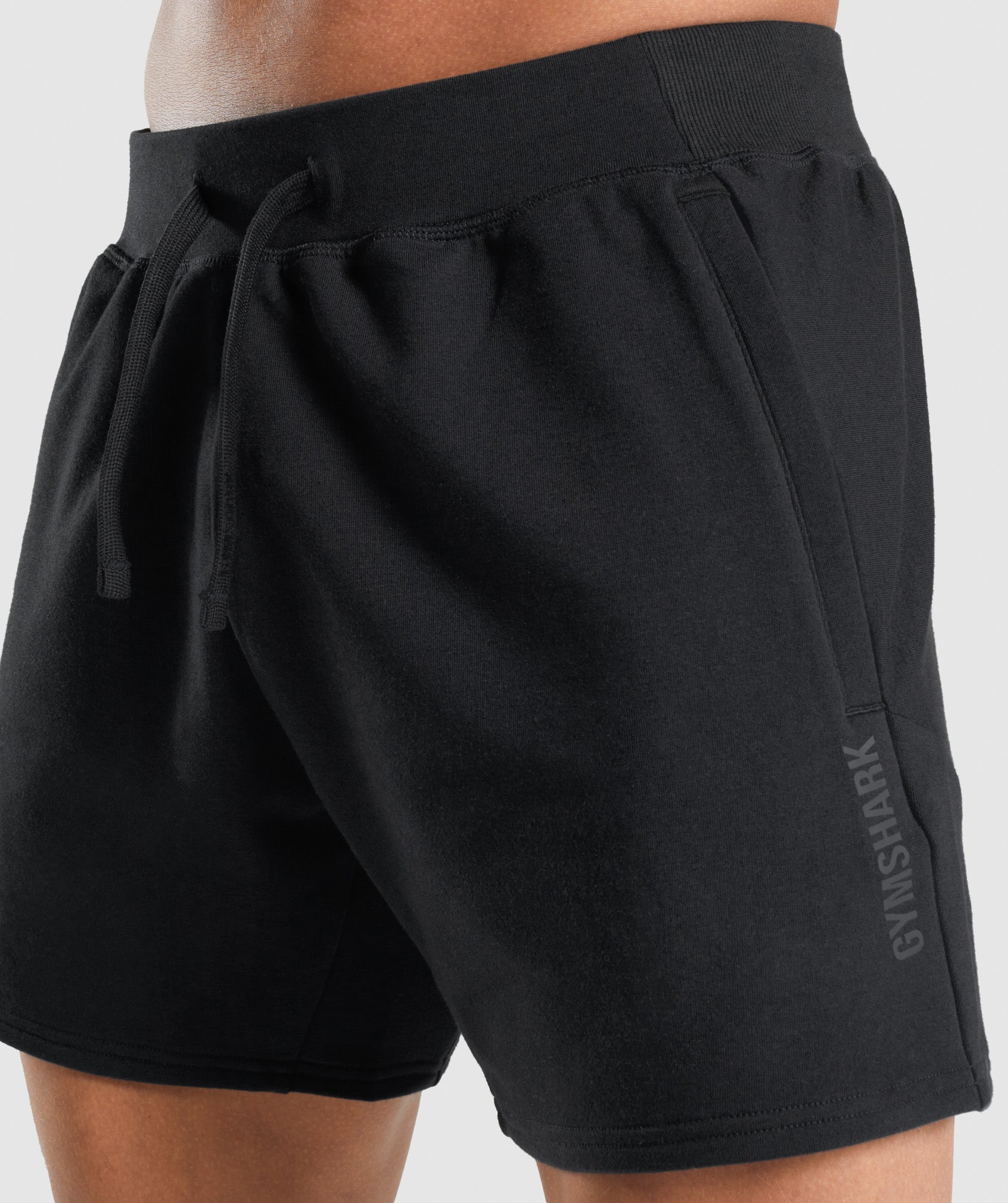 gymshark-chalk-5-quad-shorts-black
