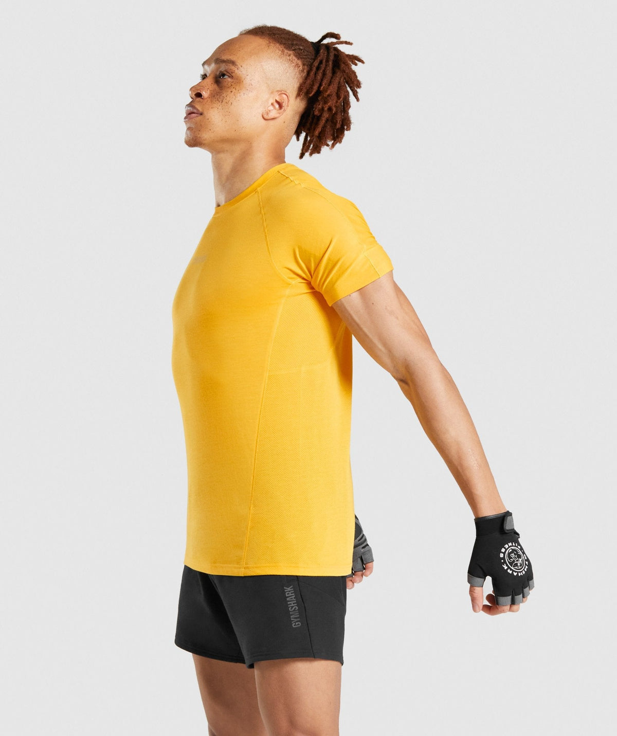 gymshark-chalk-t-shirt-yellow