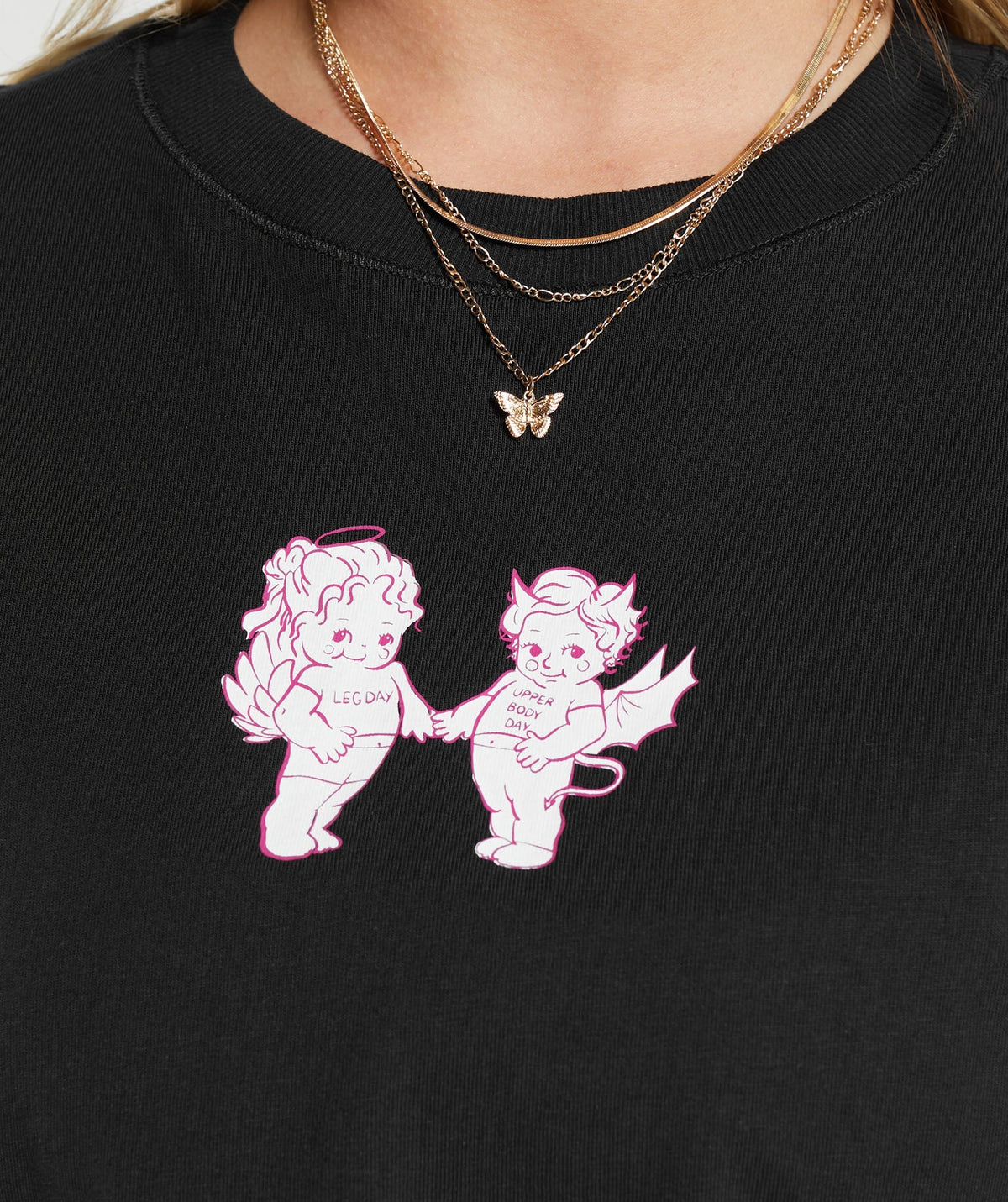 gymshark-cherub-graphic-crop-top-black-aw23