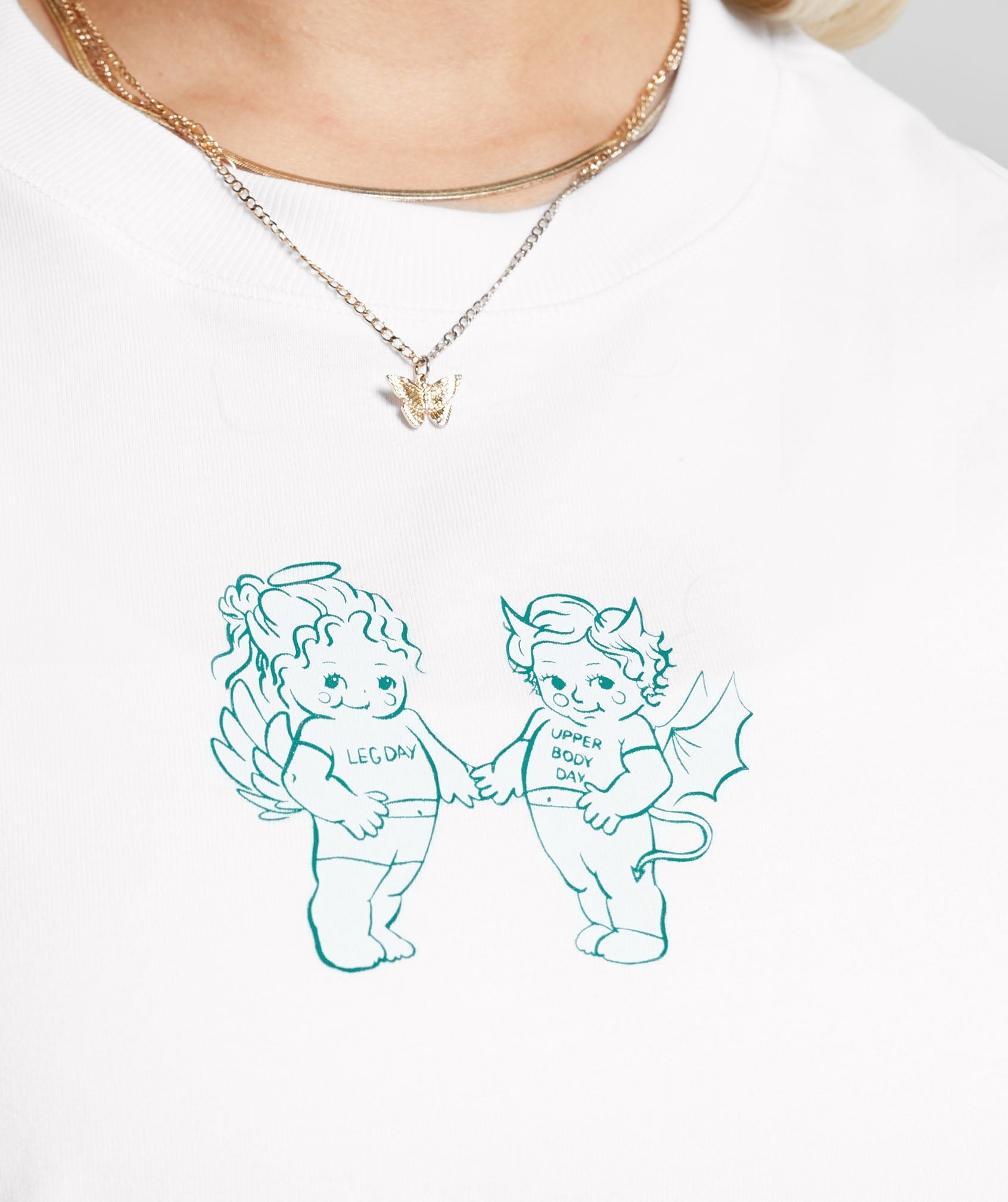 gymshark-cherub-graphic-crop-top-white-aw23