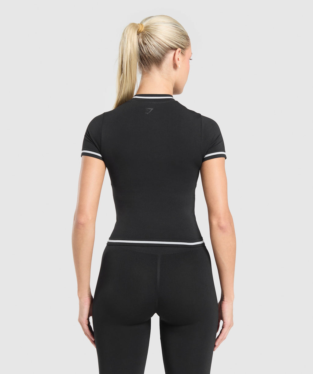 gymshark-contrast-seamless-midi-tee-black-aw24