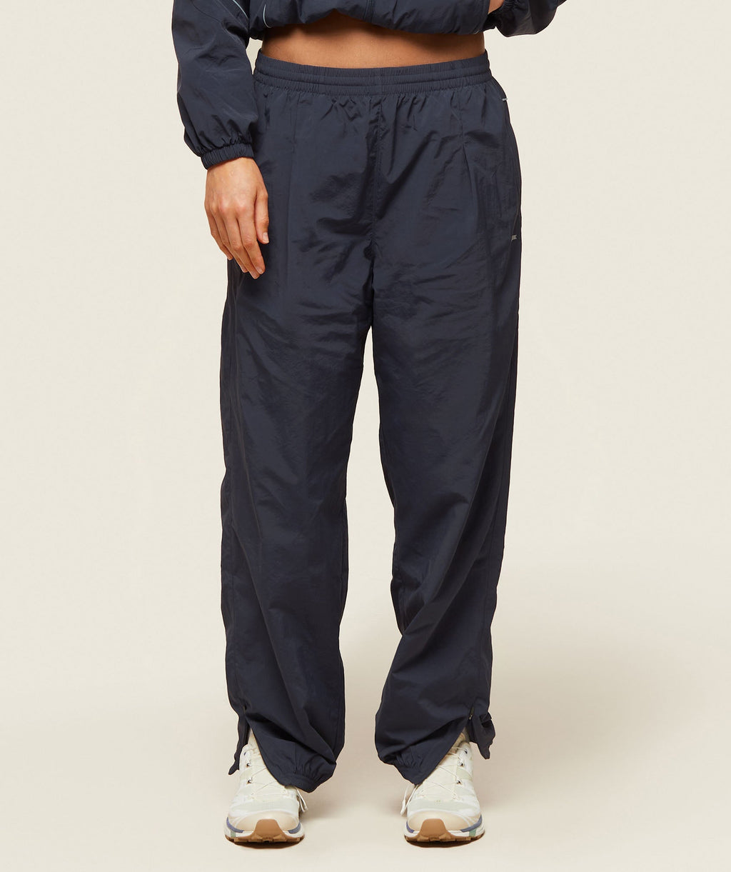 gymshark-everywear-retro-track-pants-heavy-blue-denim-grey-ss24