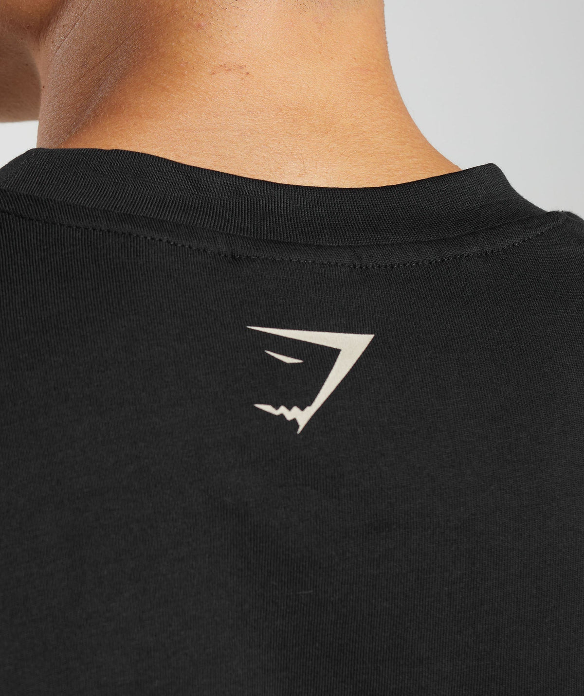 gymshark-committed-to-the-craft-t-shirt-black-aw23-1