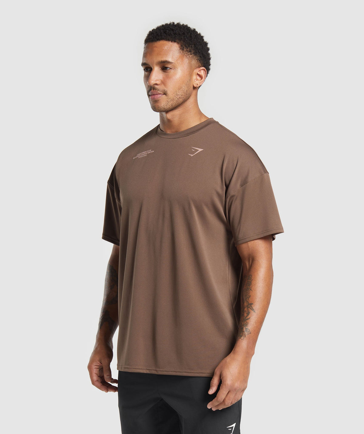 gymshark-conditioning-club-oversized-t-shirt-walnut-brown-ss25