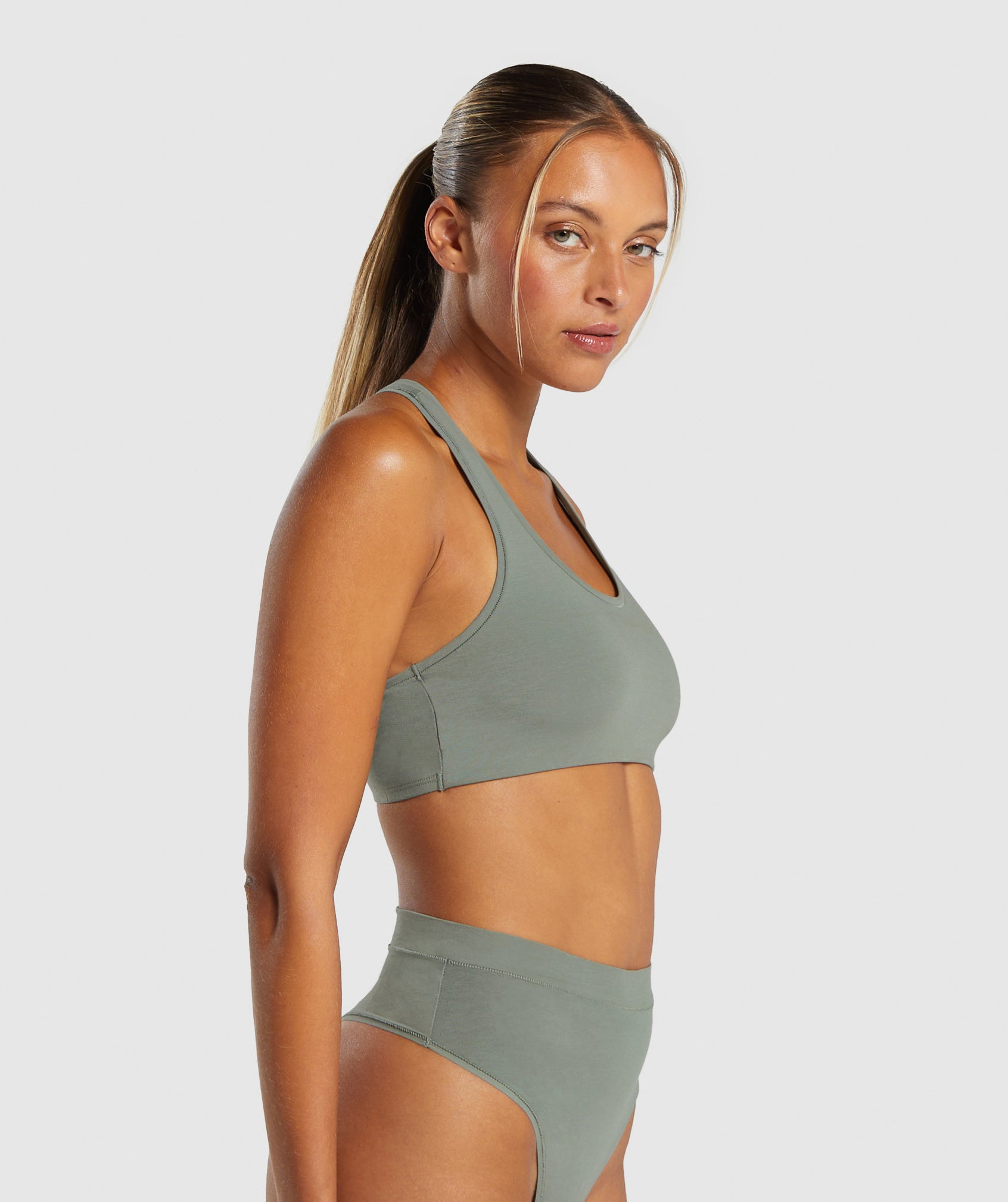 gymshark-cotton-bralette-unit-green-ss24
