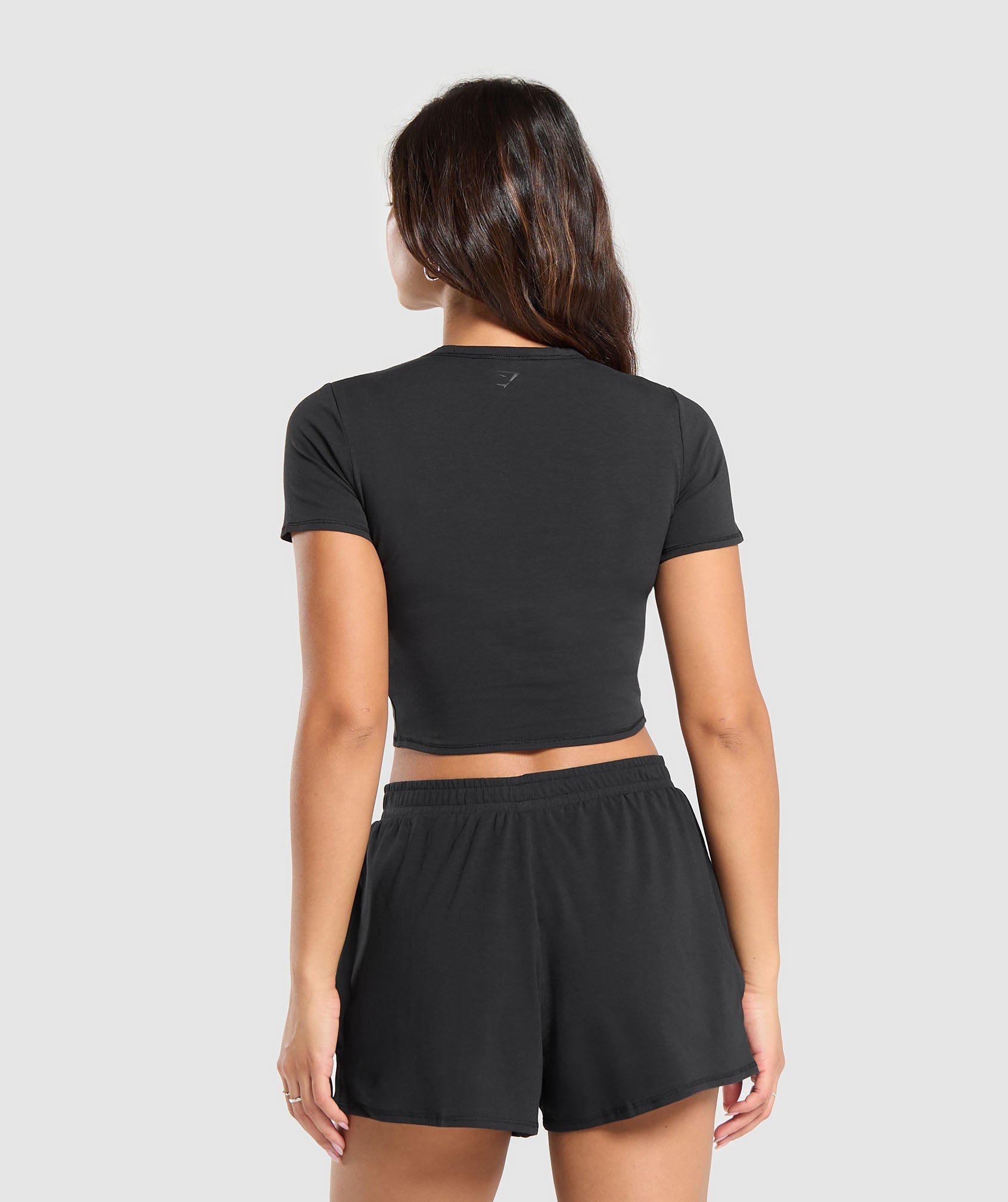 gymshark-cotton-crop-top-black-ss24