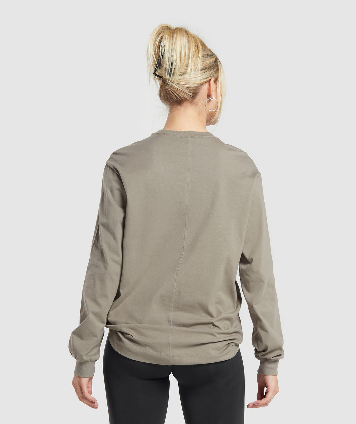 gymshark-cotton-oversized-long-sleeve-top-linen-brown-ss24