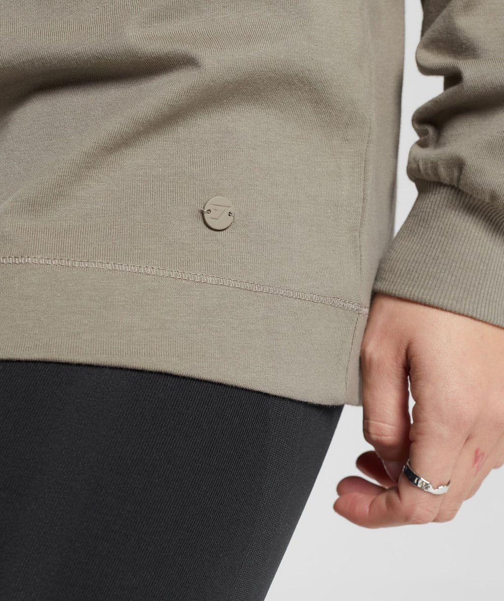 gymshark-cotton-oversized-long-sleeve-top-linen-brown-ss24