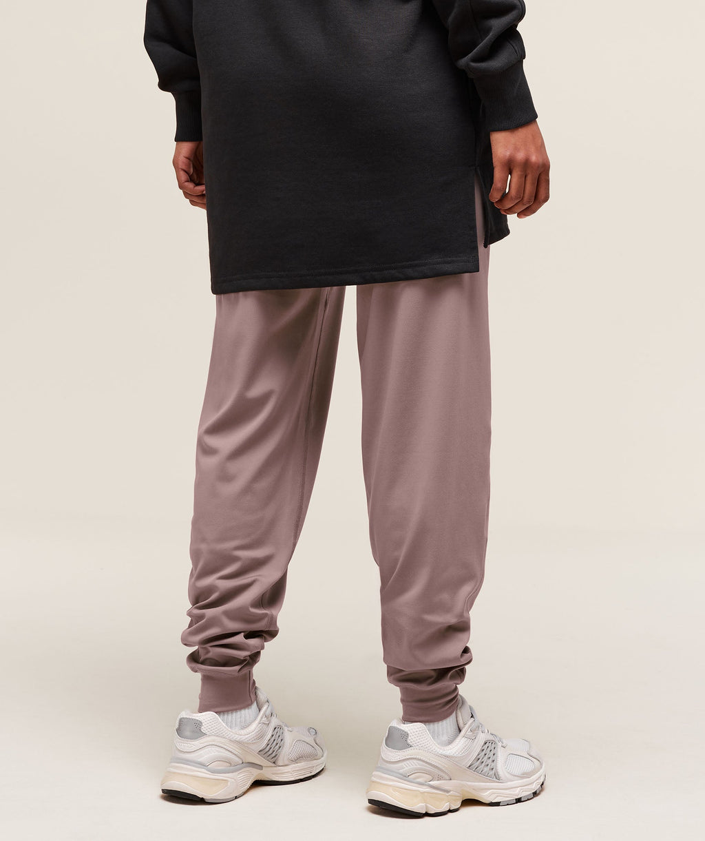 gymshark-covered-jogger-pants-purple-ss25