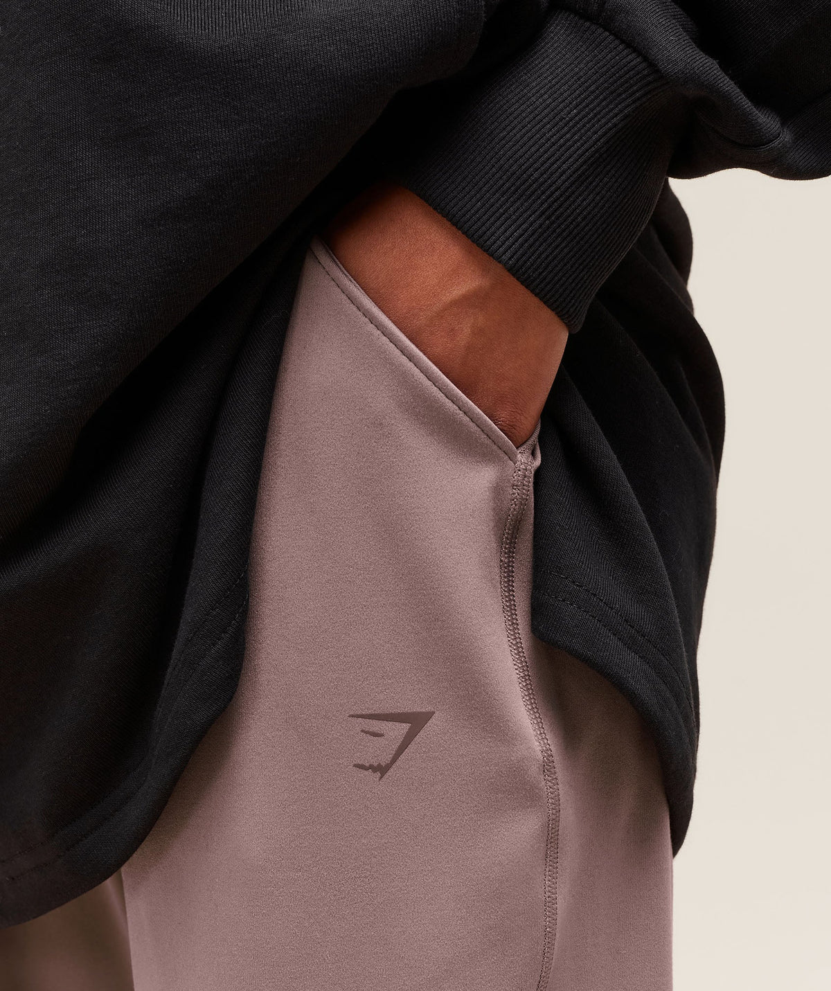 gymshark-covered-jogger-pants-purple-ss25