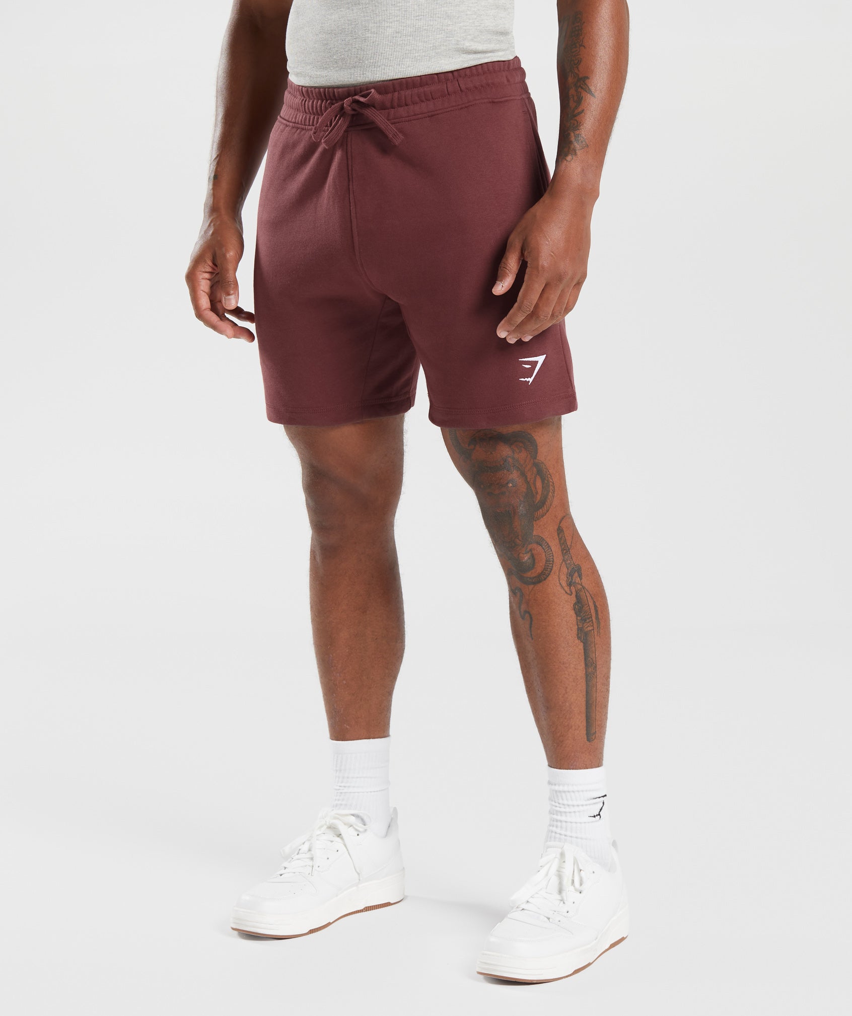 gymshark-crest-7-shorts-washed-burgundy-aw23