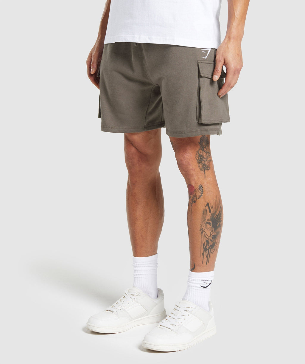 gymshark-crest-cargo-shorts-camo-brown-ss24