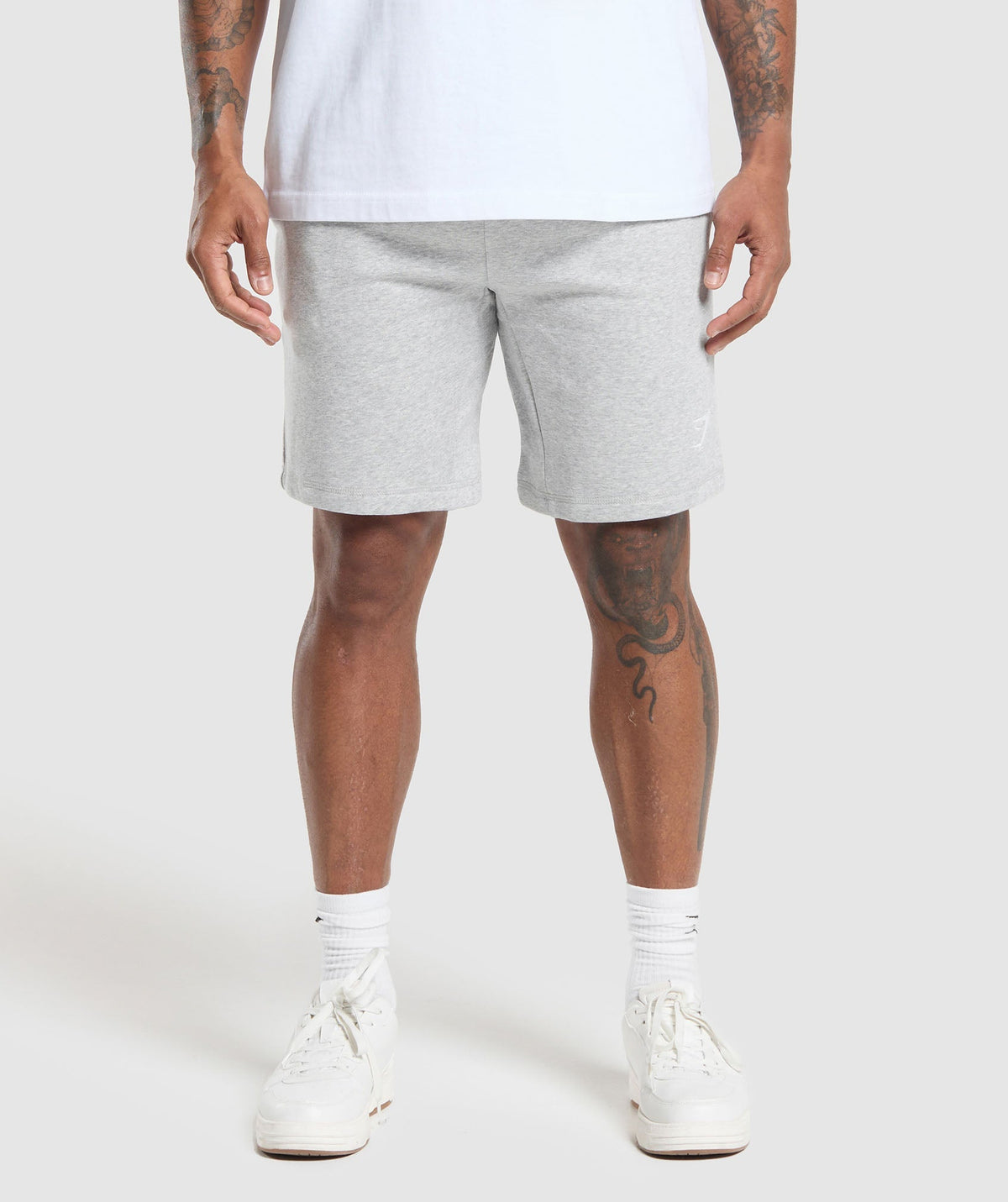gymshark-crest-9-shorts-grey-ss24
