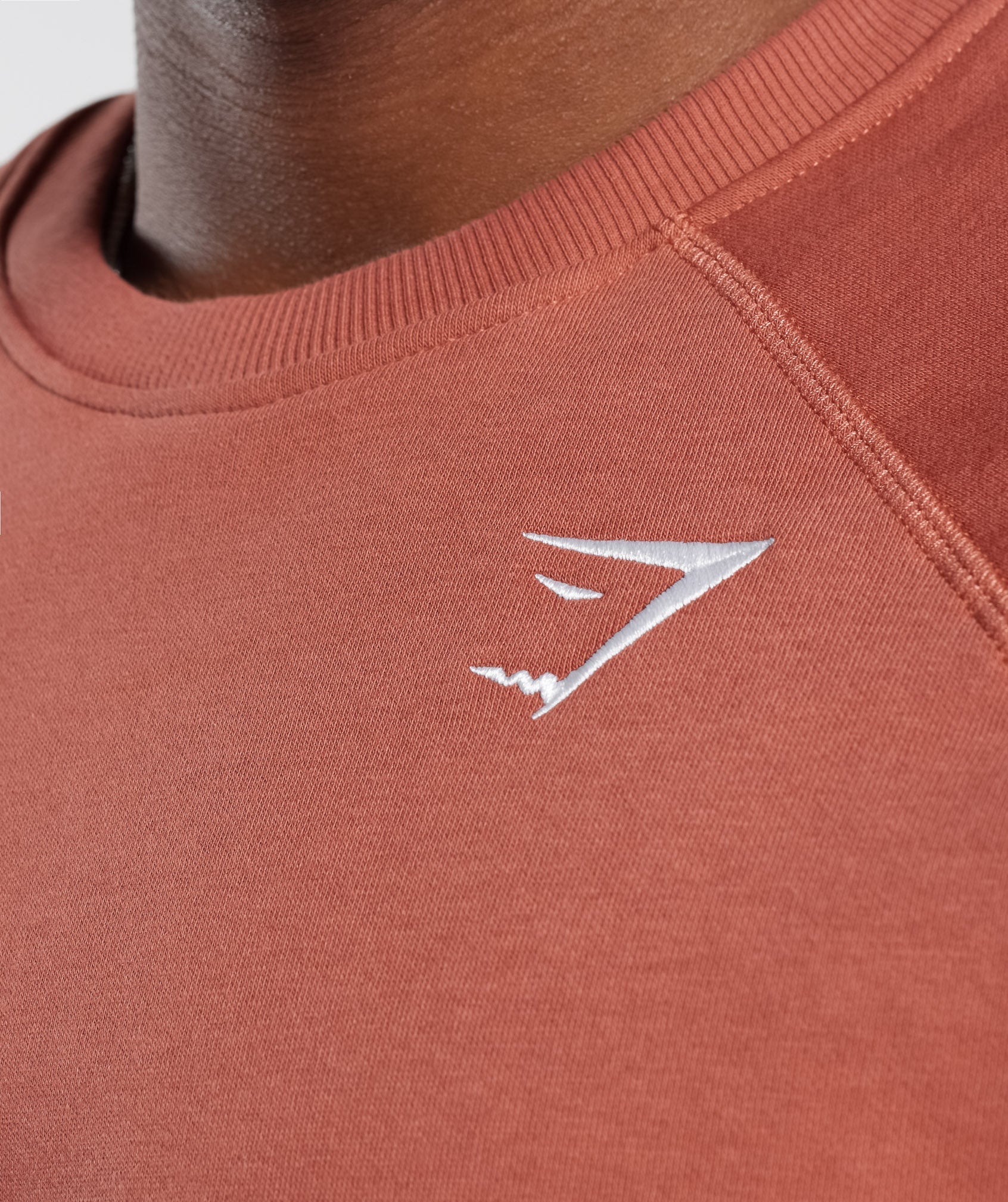 gymshark-crest-sweatshirt-persimmon-red-ss23