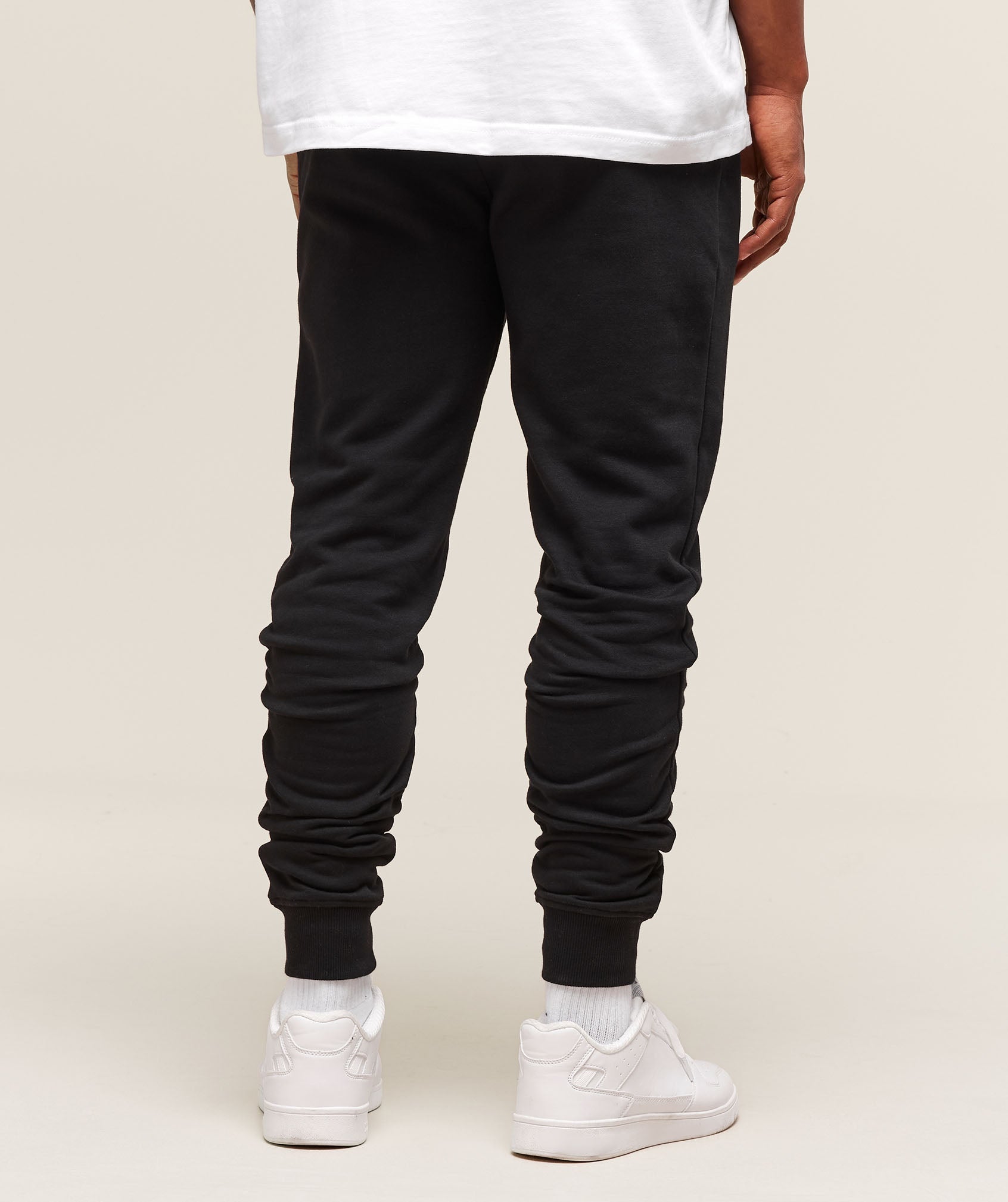 gymshark-crest-tall-joggers-black-ss25