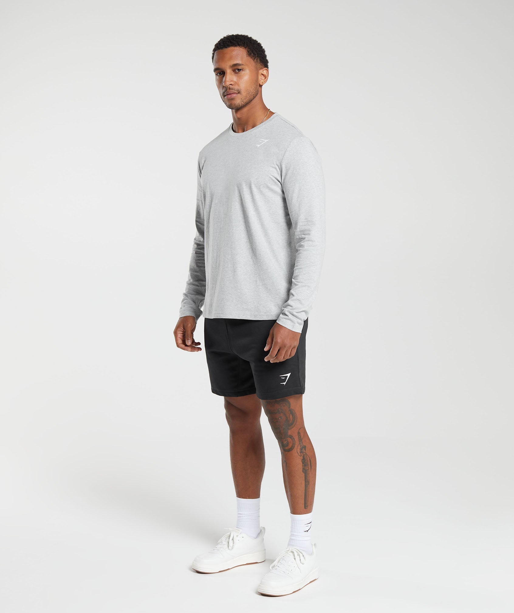 gymshark-crest-long-sleeve-t-shirt-light-grey-marl-aw23