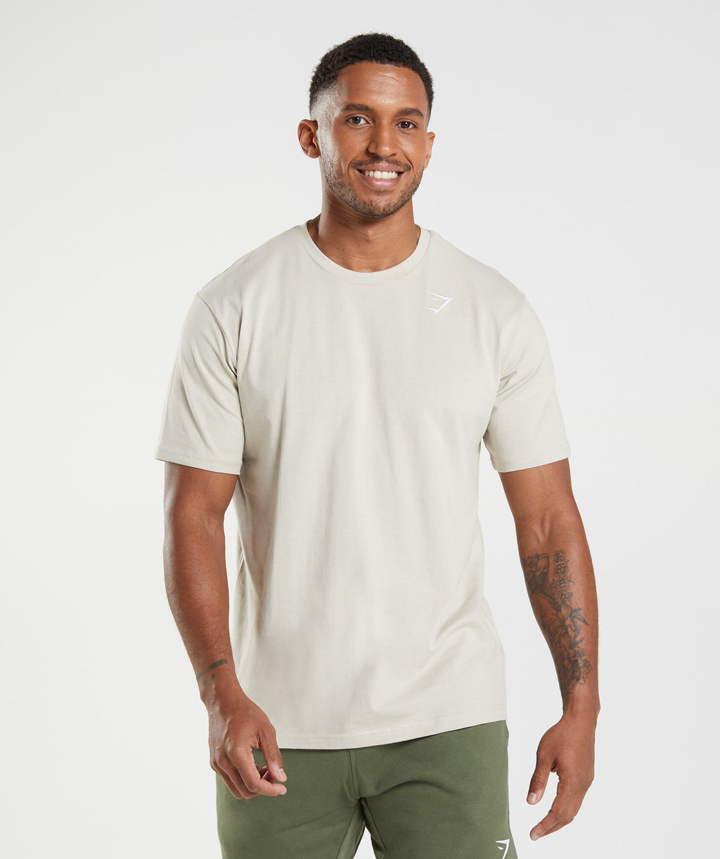 gymshark-crest-t-shirt-pebble-grey-aw22