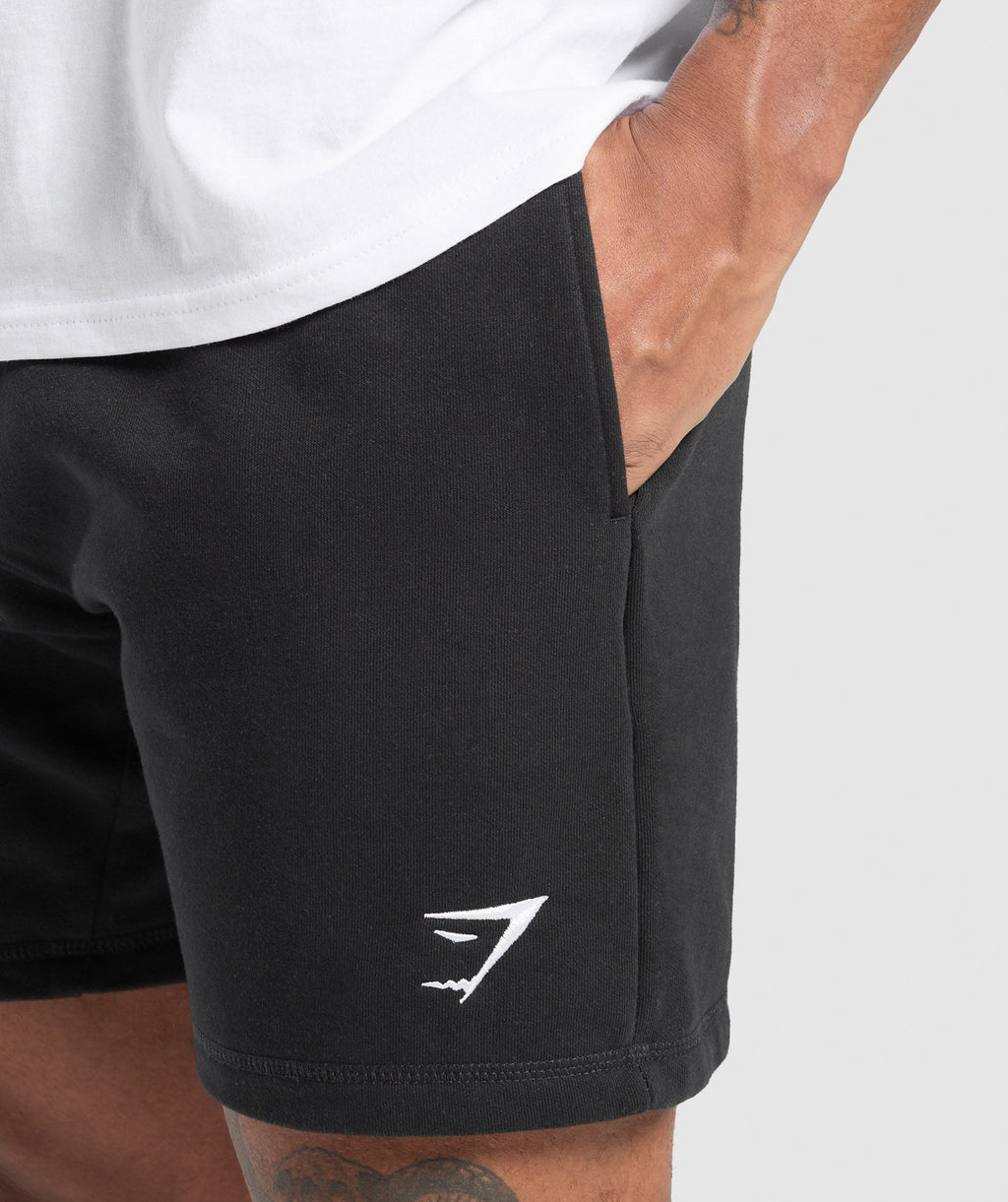 gymshark-crest-7-shorts-black-ss22