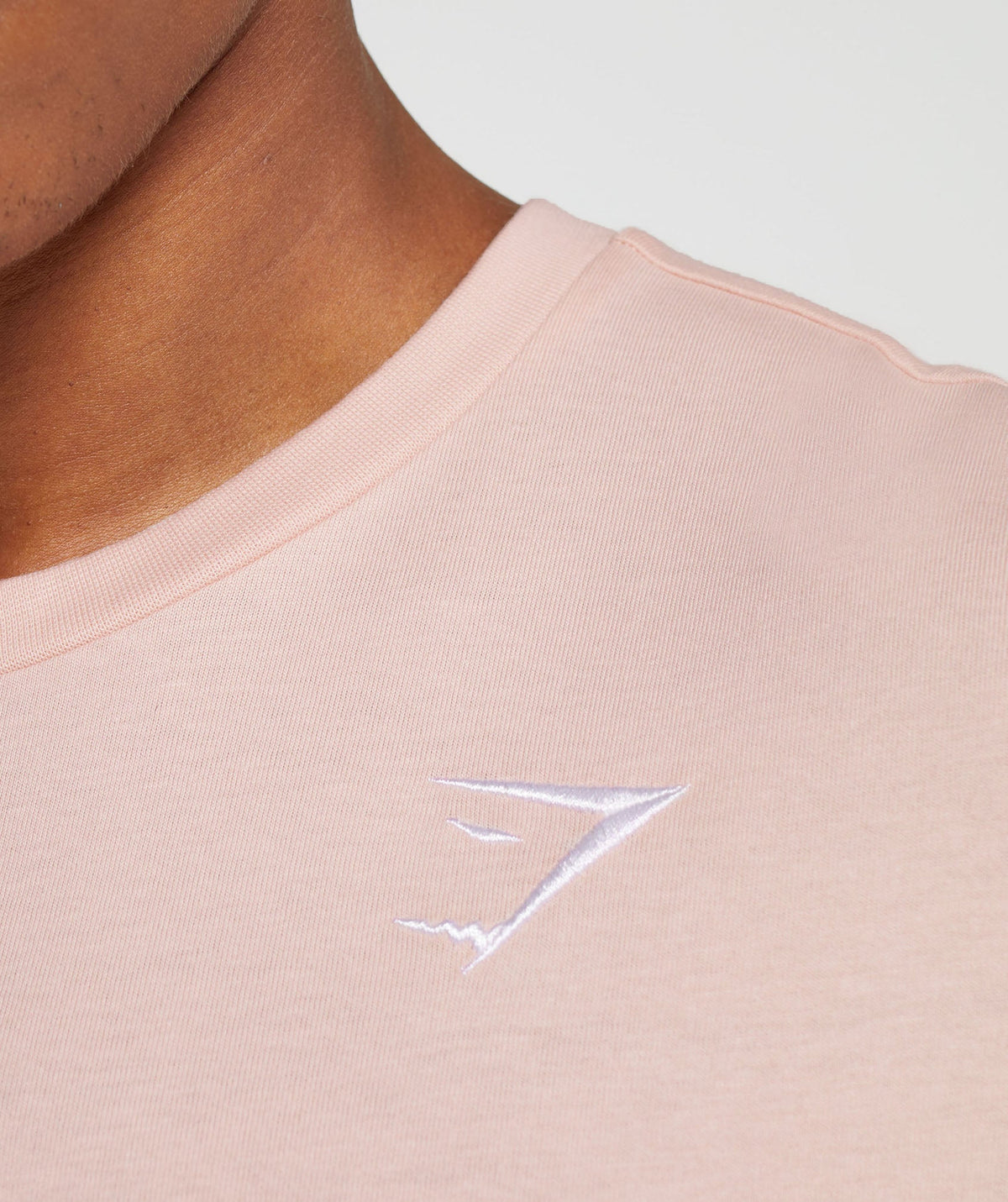 gymshark-crest-t-shirt-misty-pink-ss23