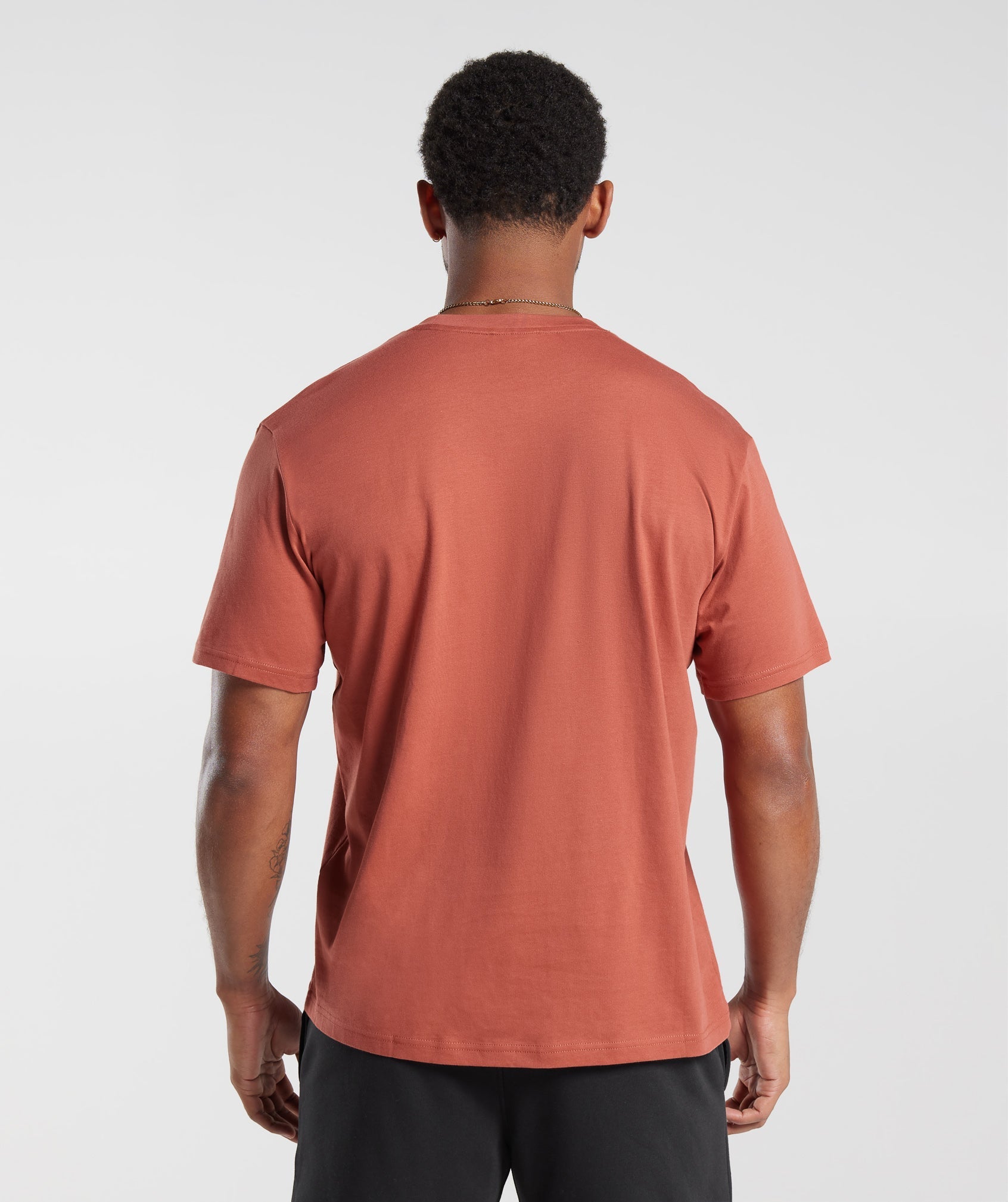 gymshark-crest-t-shirt-persimmon-red-ss23