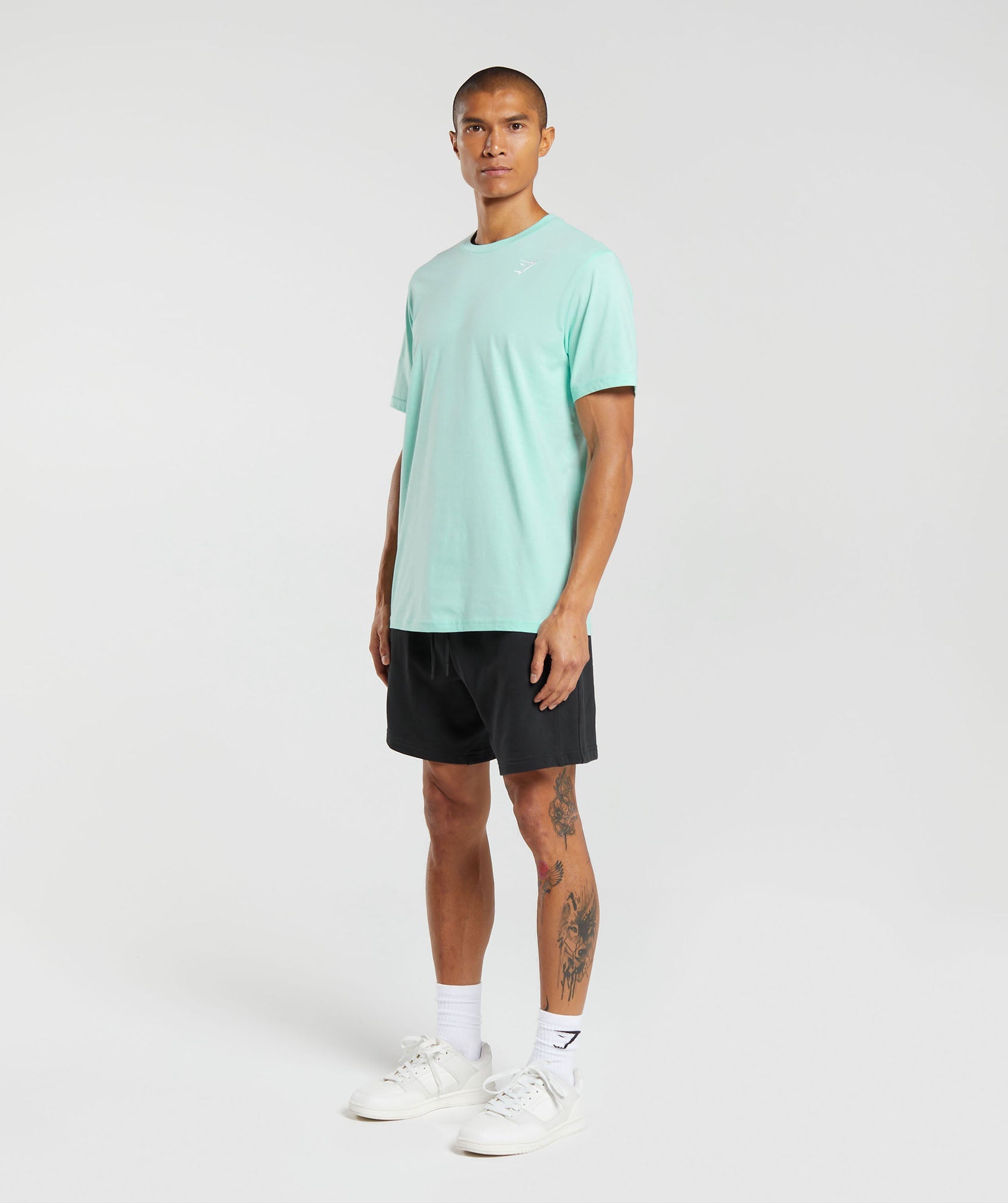 gymshark-crest-t-shirt-serene-blue-aw23