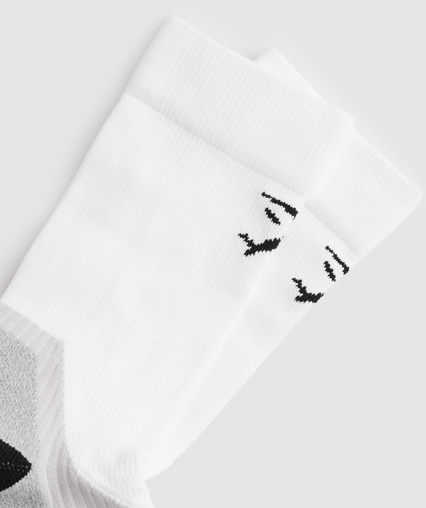 gymshark-crew-performance-socks-white